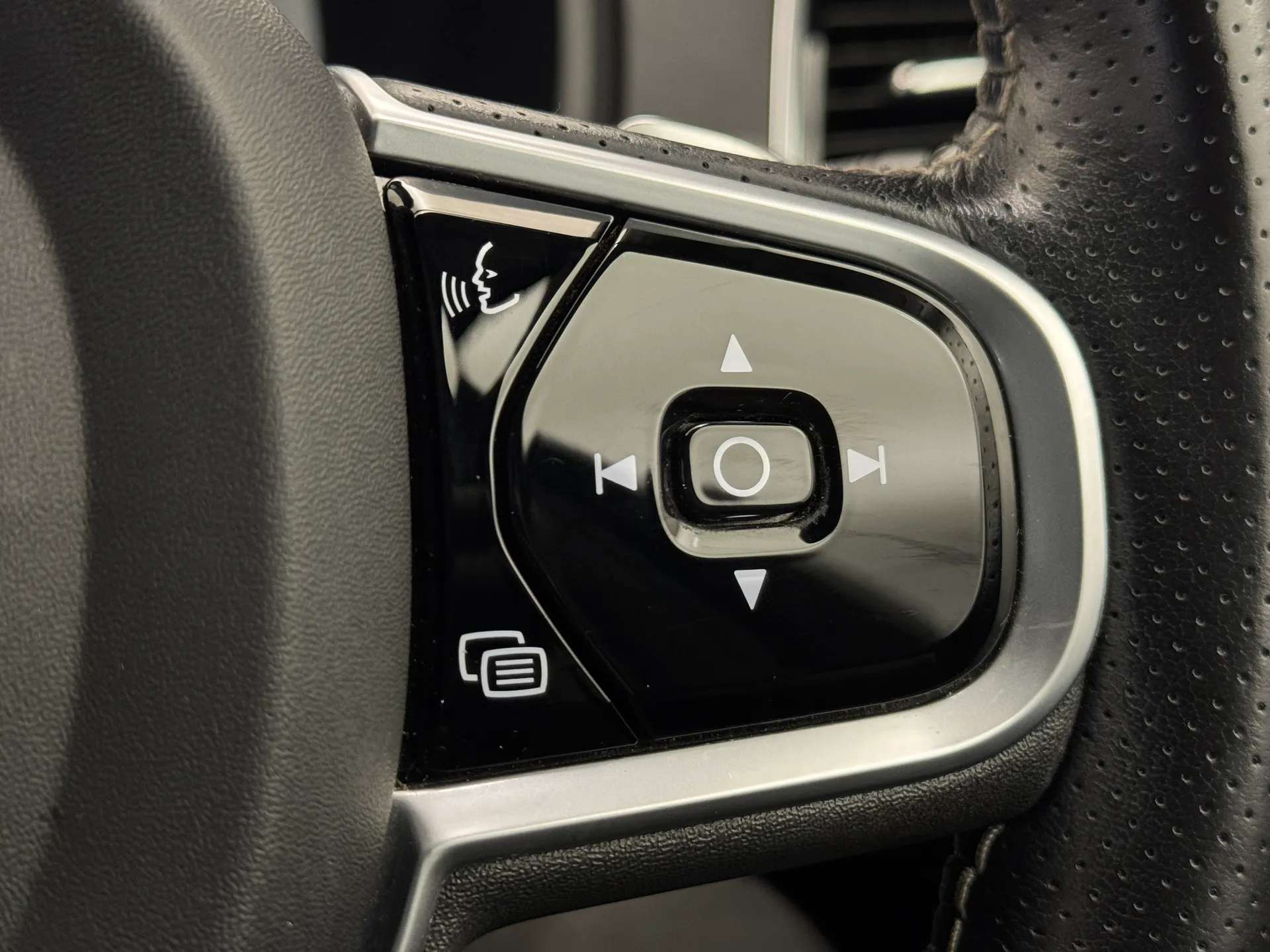 2019 VOLVO XC90 2019 VOLVO XC90