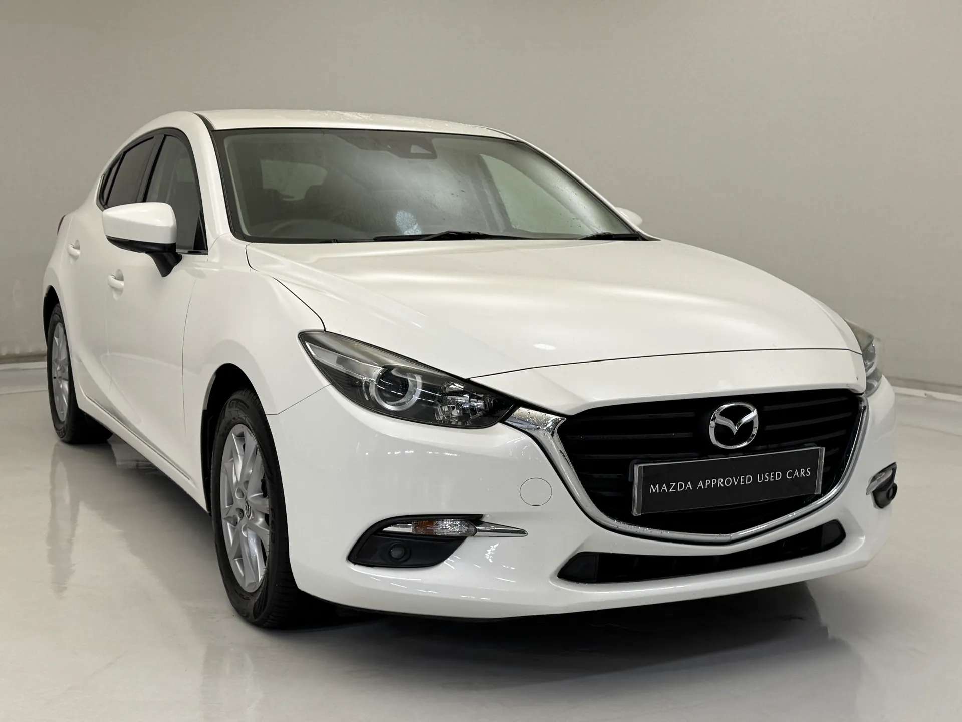 A 2017 MAZDA MAZDA3 1.5d SE-L Nav 5dr A 2017 MAZDA MAZDA3 1.5d SE-L Nav 5dr