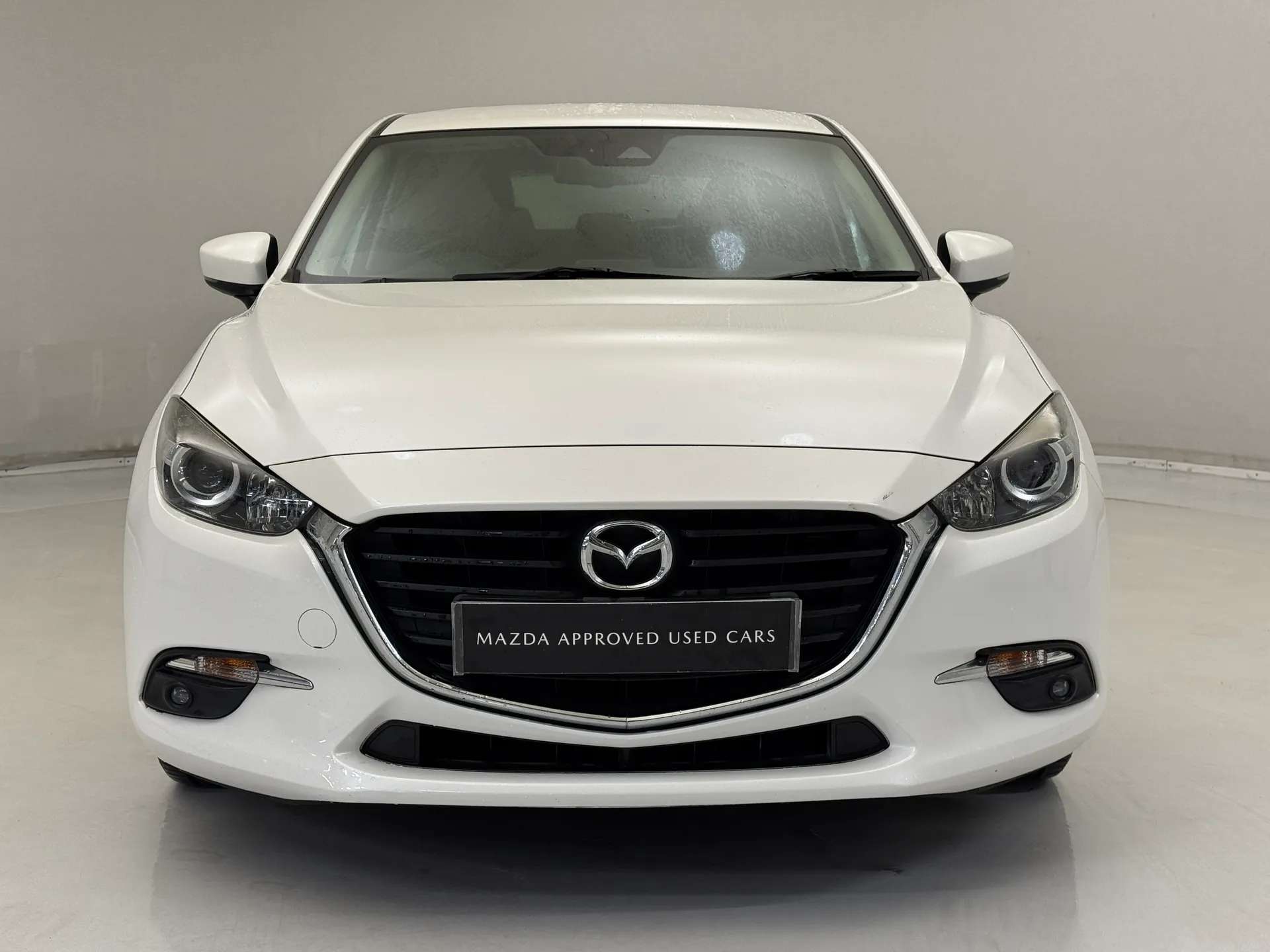 A 2017 MAZDA MAZDA3 1.5d SE-L Nav 5dr A 2017 MAZDA MAZDA3 1.5d SE-L Nav 5dr