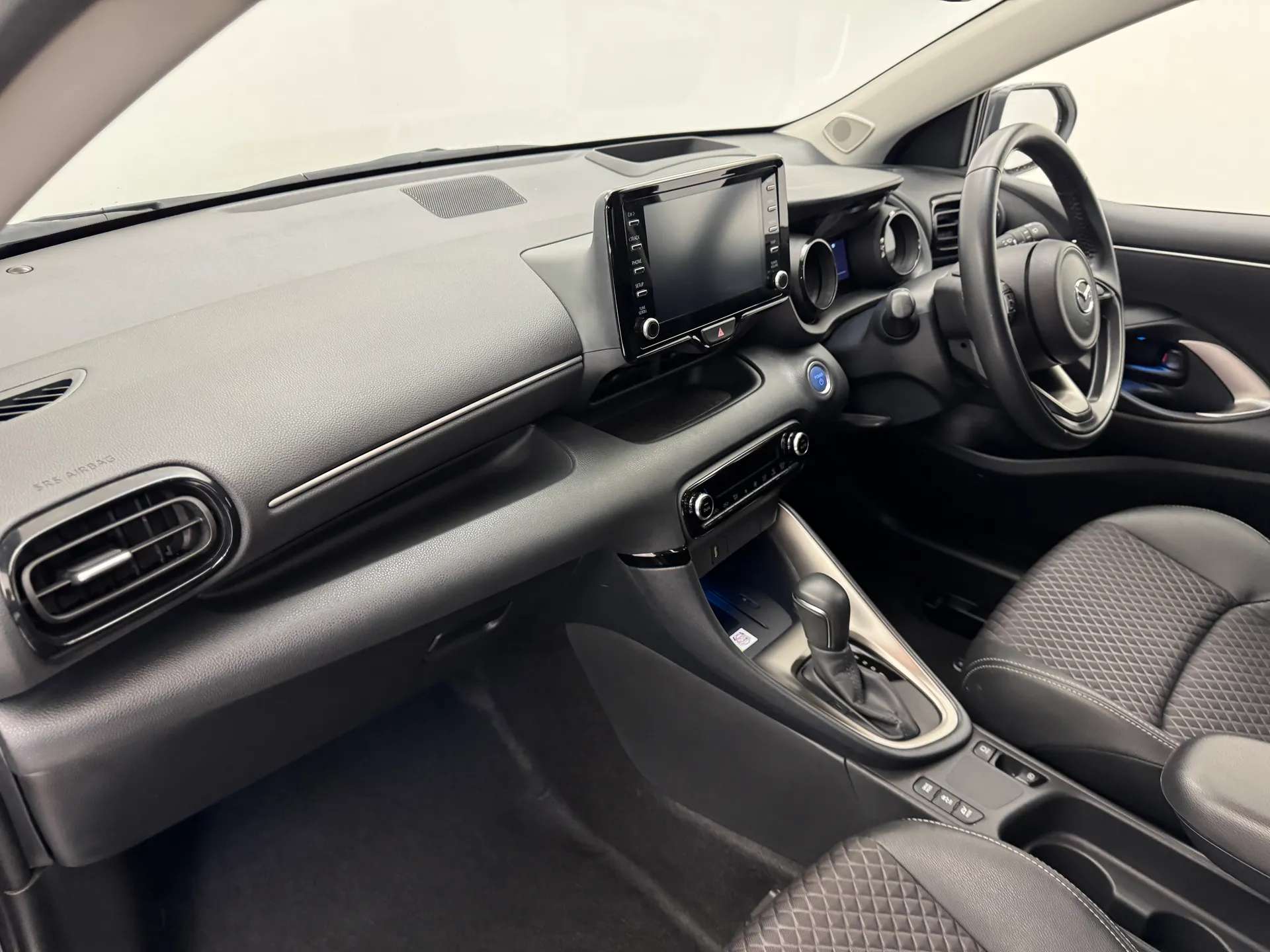 2023 MAZDA 2 HYBRID 2023 MAZDA 2 HYBRID