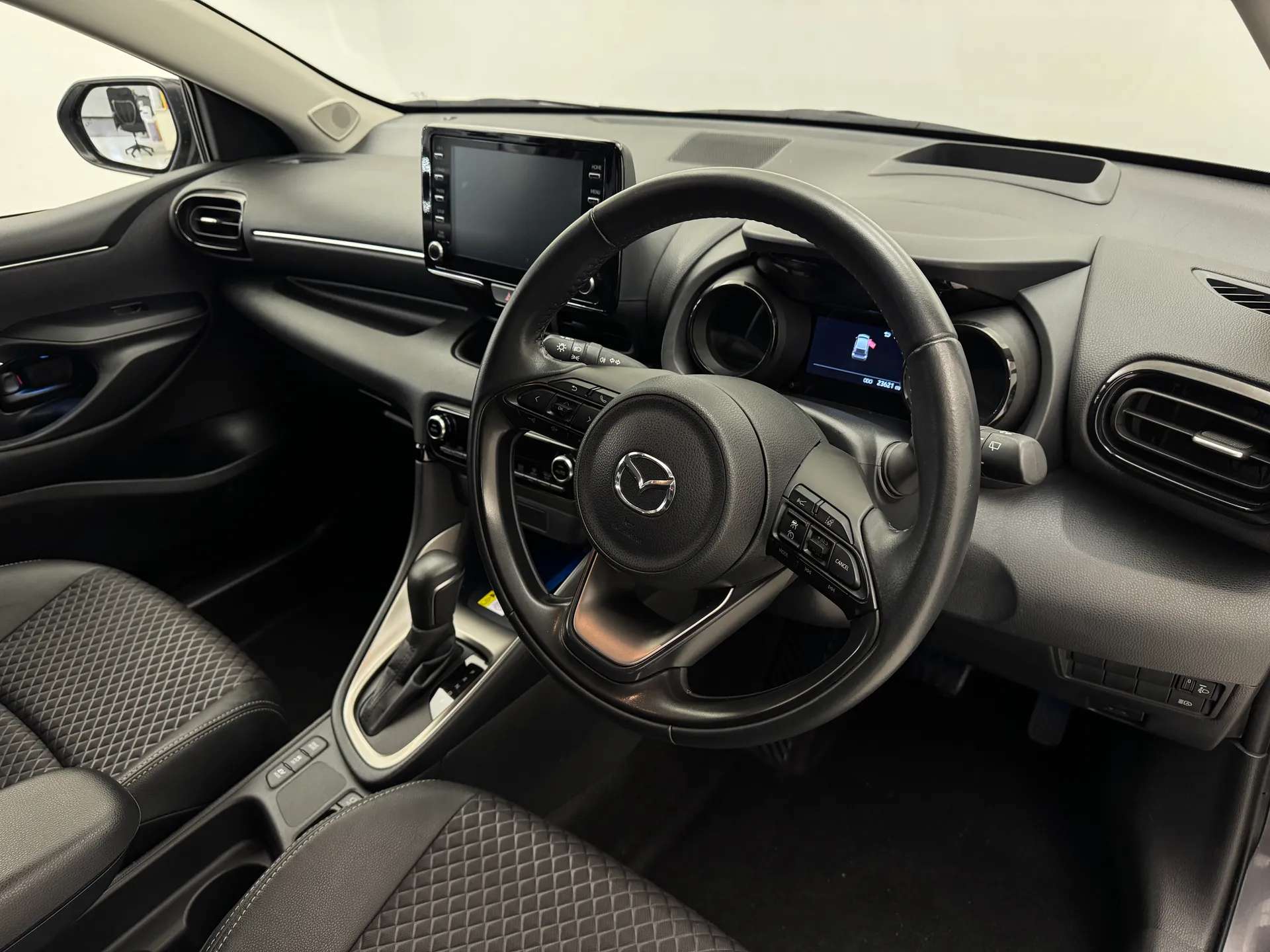 2023 MAZDA 2 HYBRID 2023 MAZDA 2 HYBRID