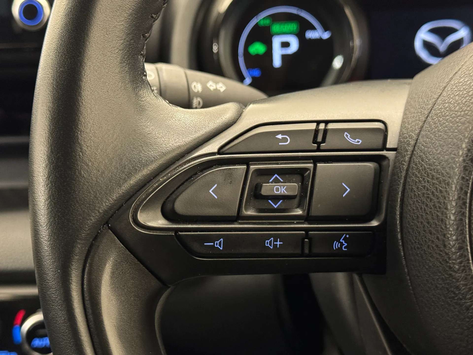 2023 MAZDA 2 HYBRID 2023 MAZDA 2 HYBRID