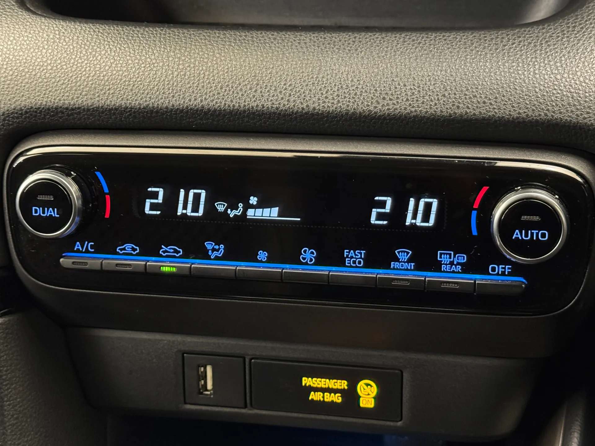 2023 MAZDA 2 HYBRID 2023 MAZDA 2 HYBRID