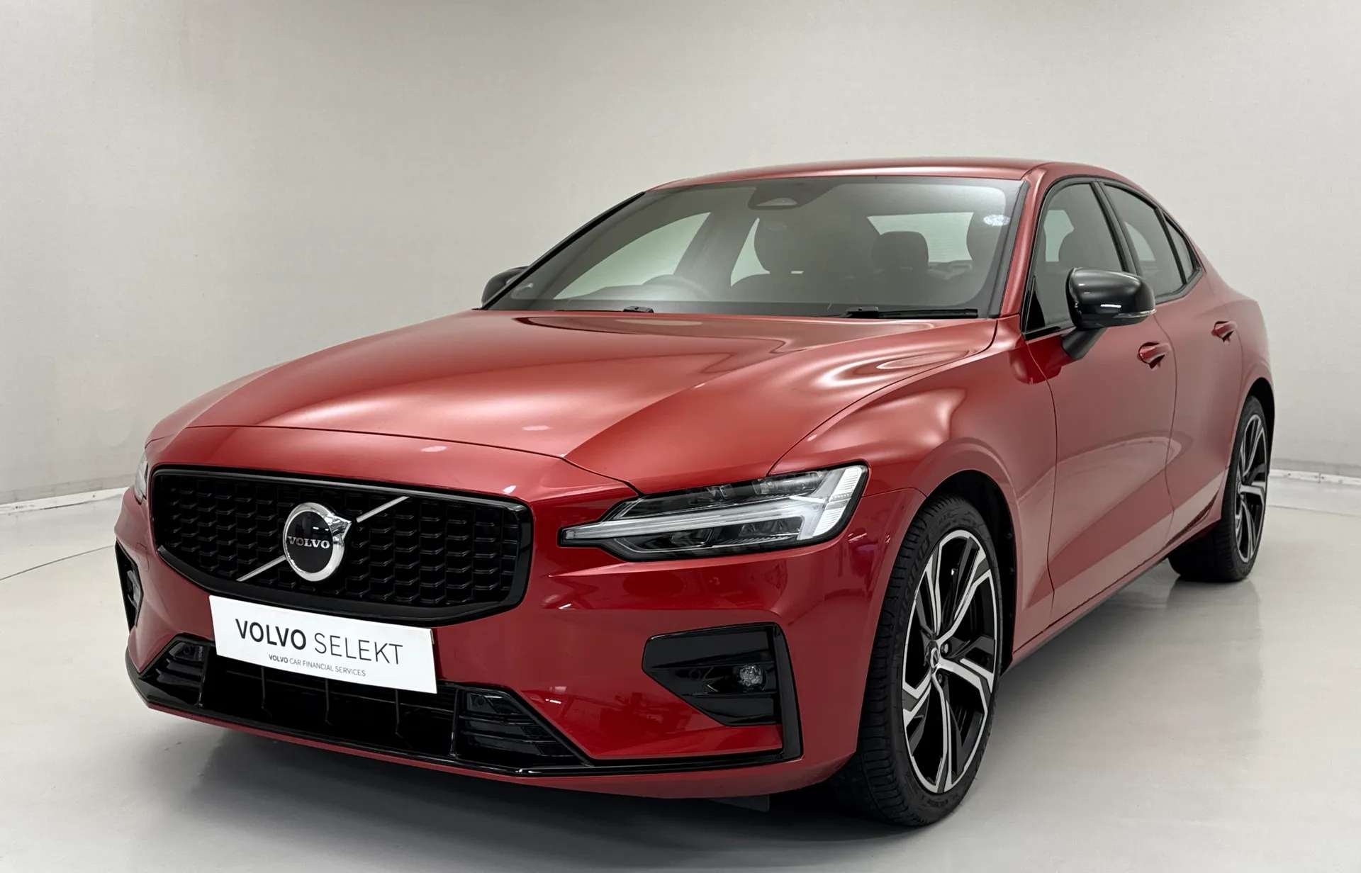 2023 VOLVO S60 2023 VOLVO S60