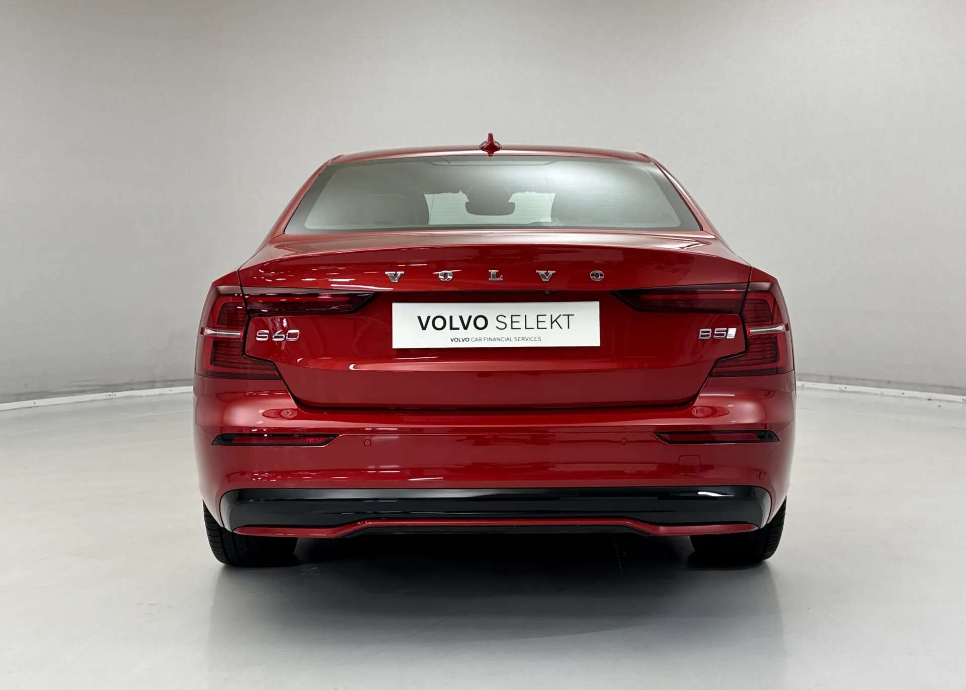 2023 VOLVO S60 2023 VOLVO S60