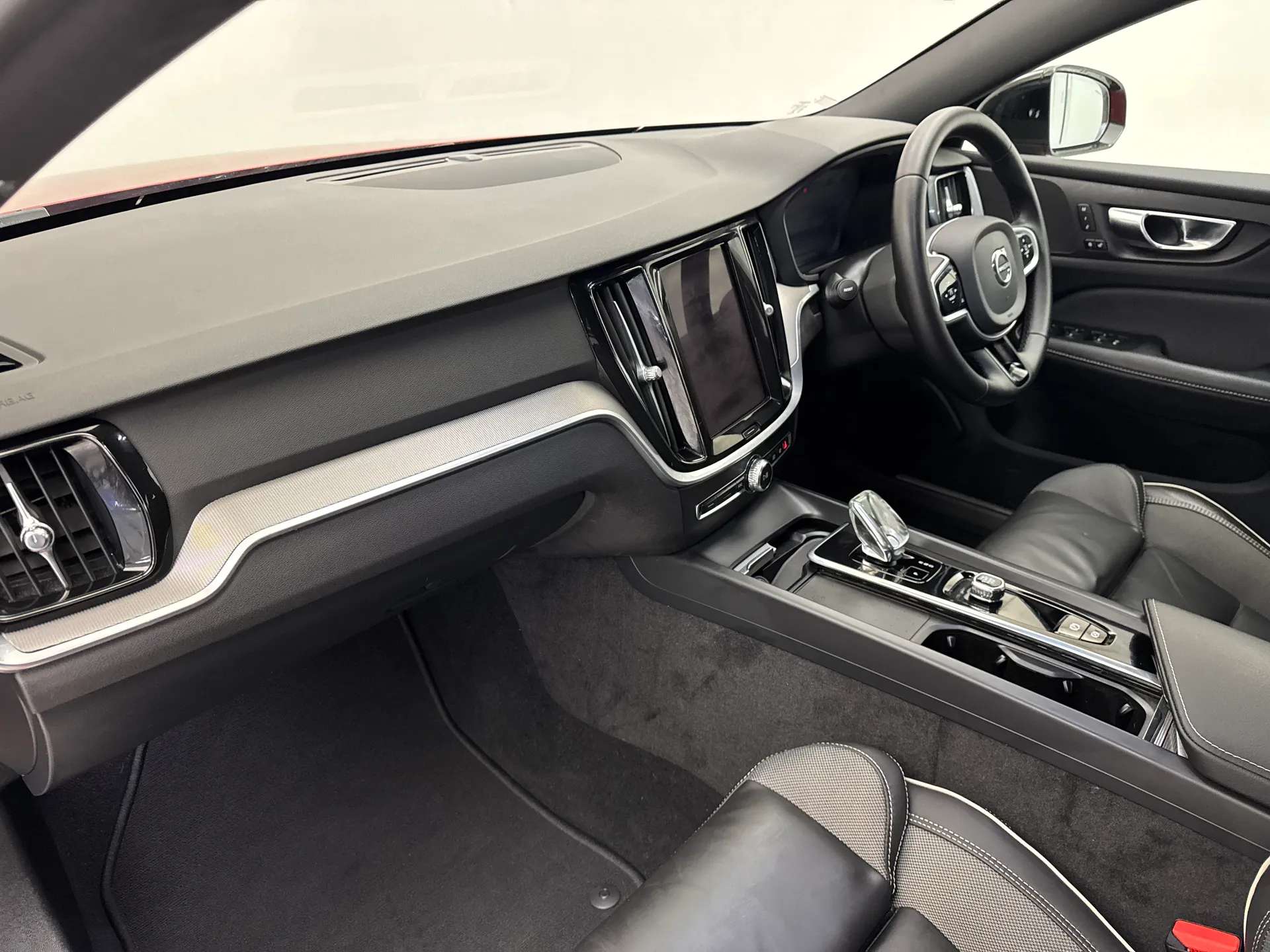 2023 VOLVO S60 2023 VOLVO S60