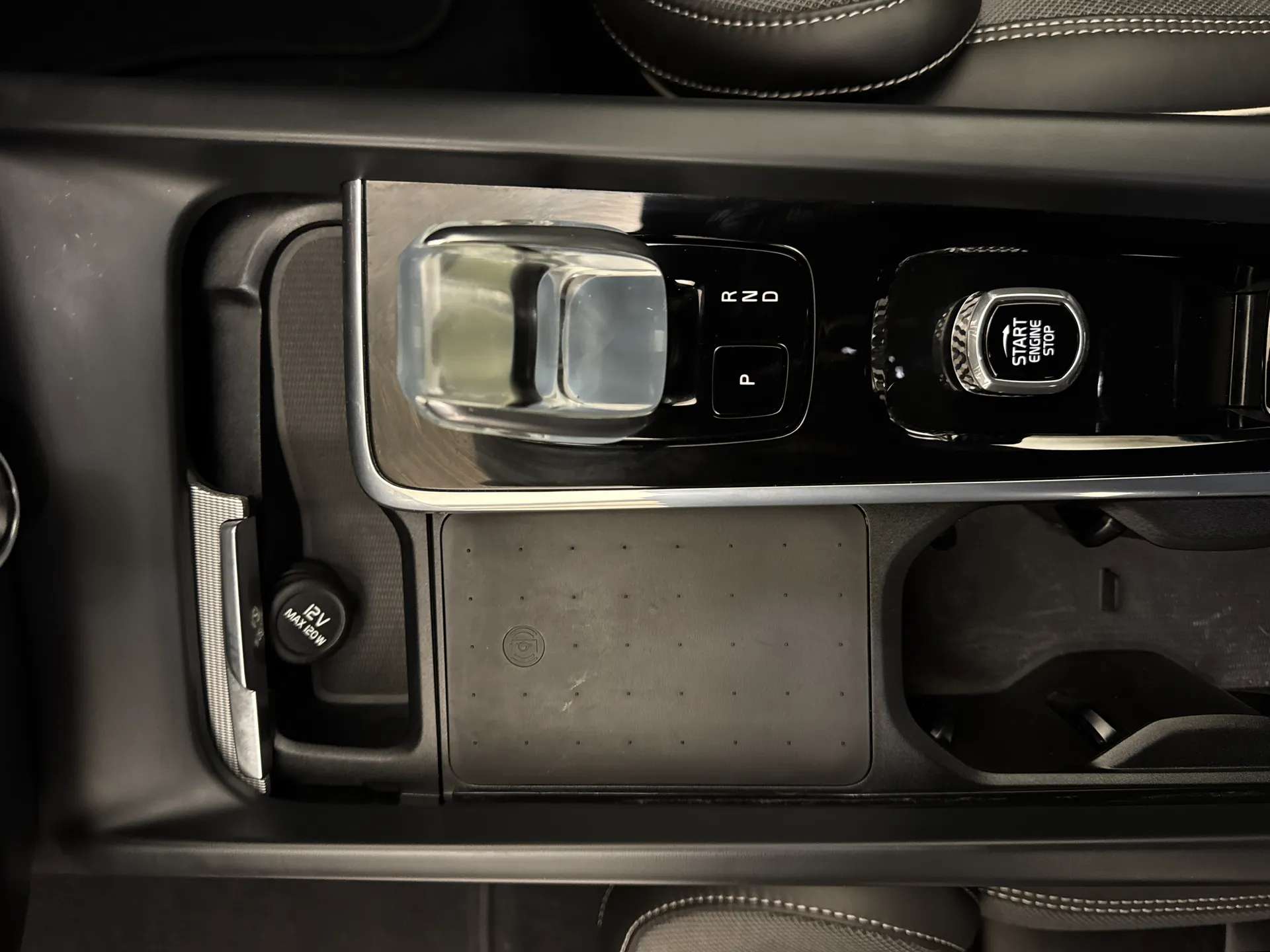 2023 VOLVO S60 2023 VOLVO S60