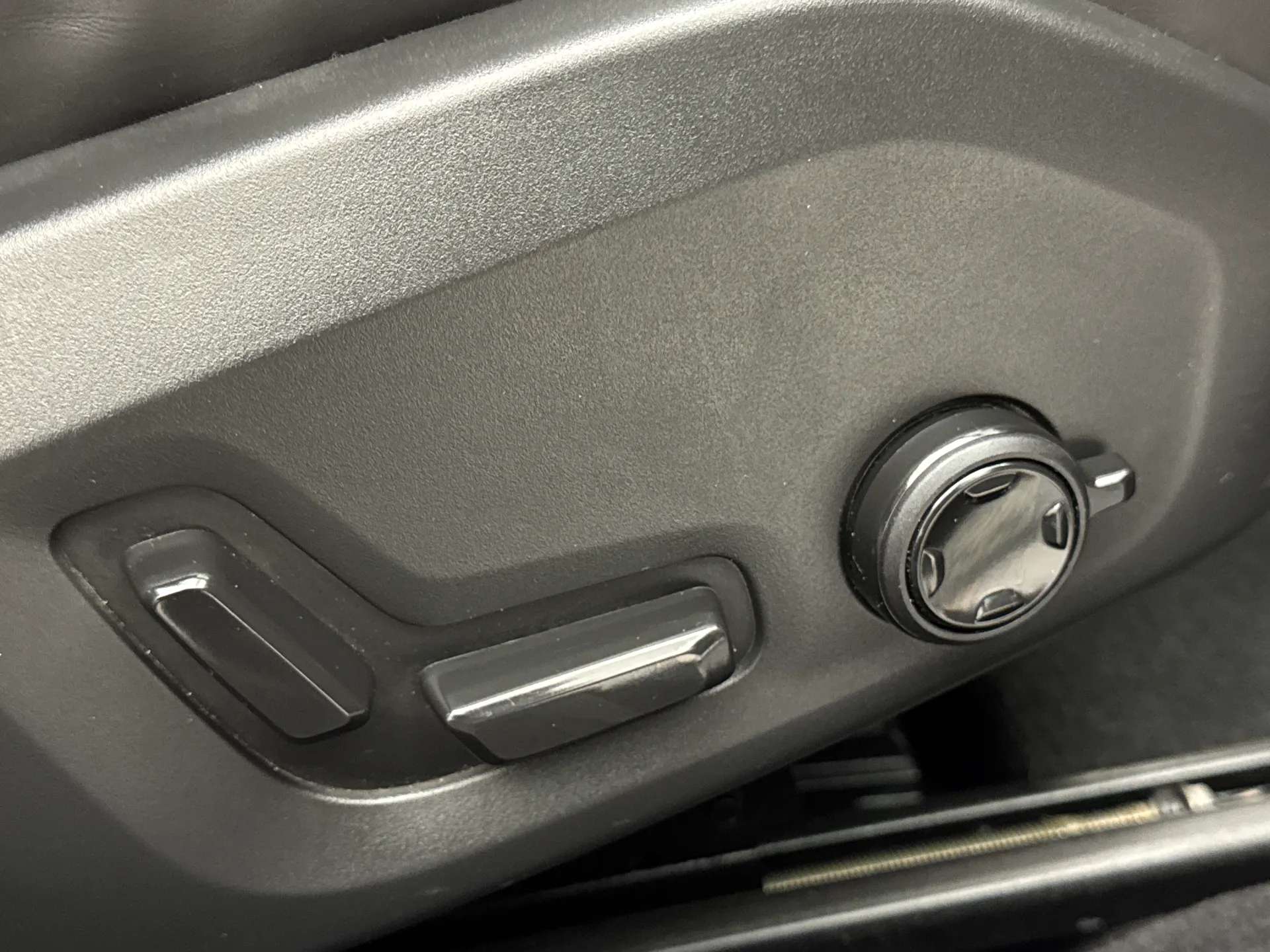 2023 VOLVO S60 2023 VOLVO S60