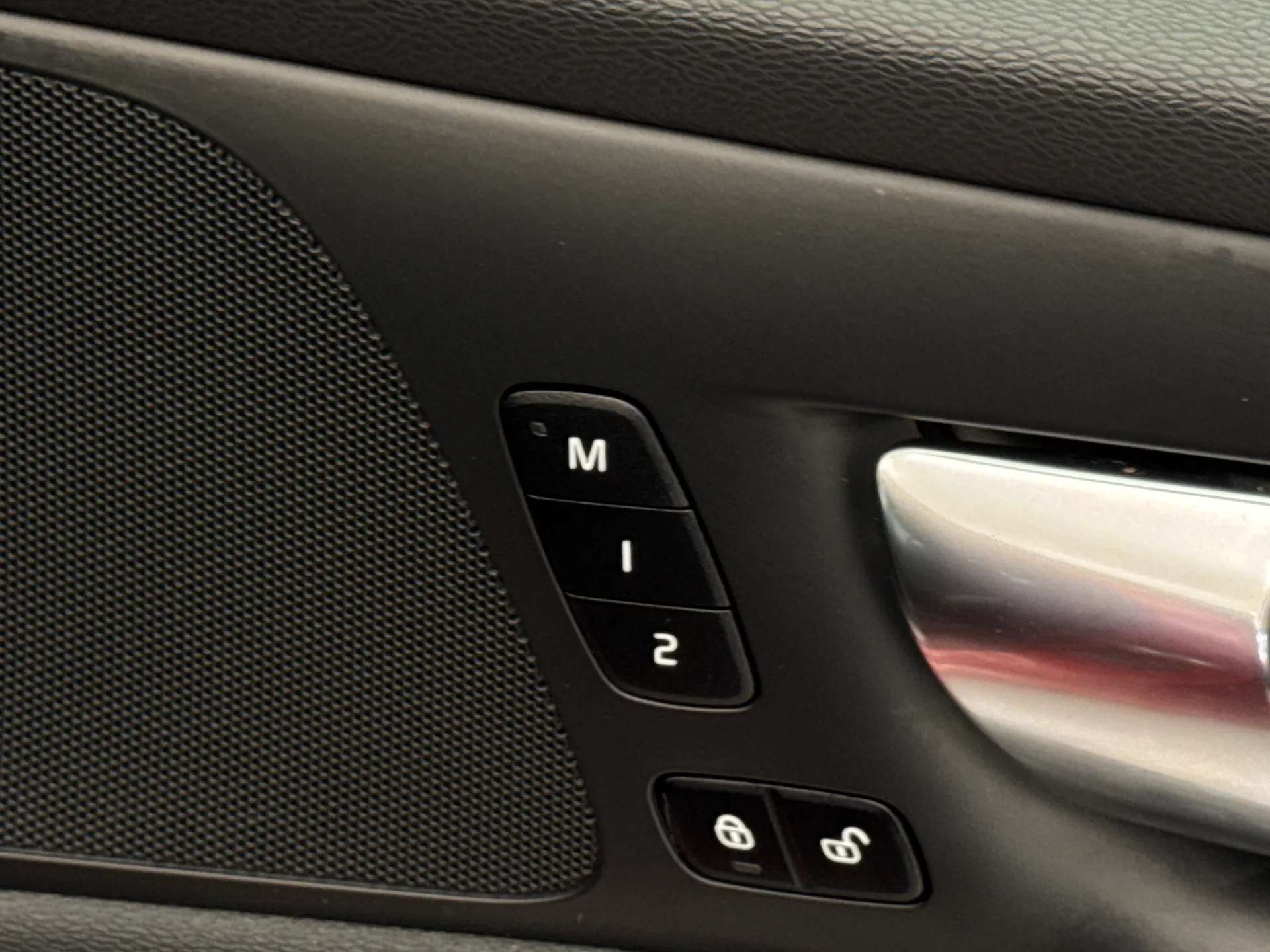 2023 VOLVO S60 2023 VOLVO S60