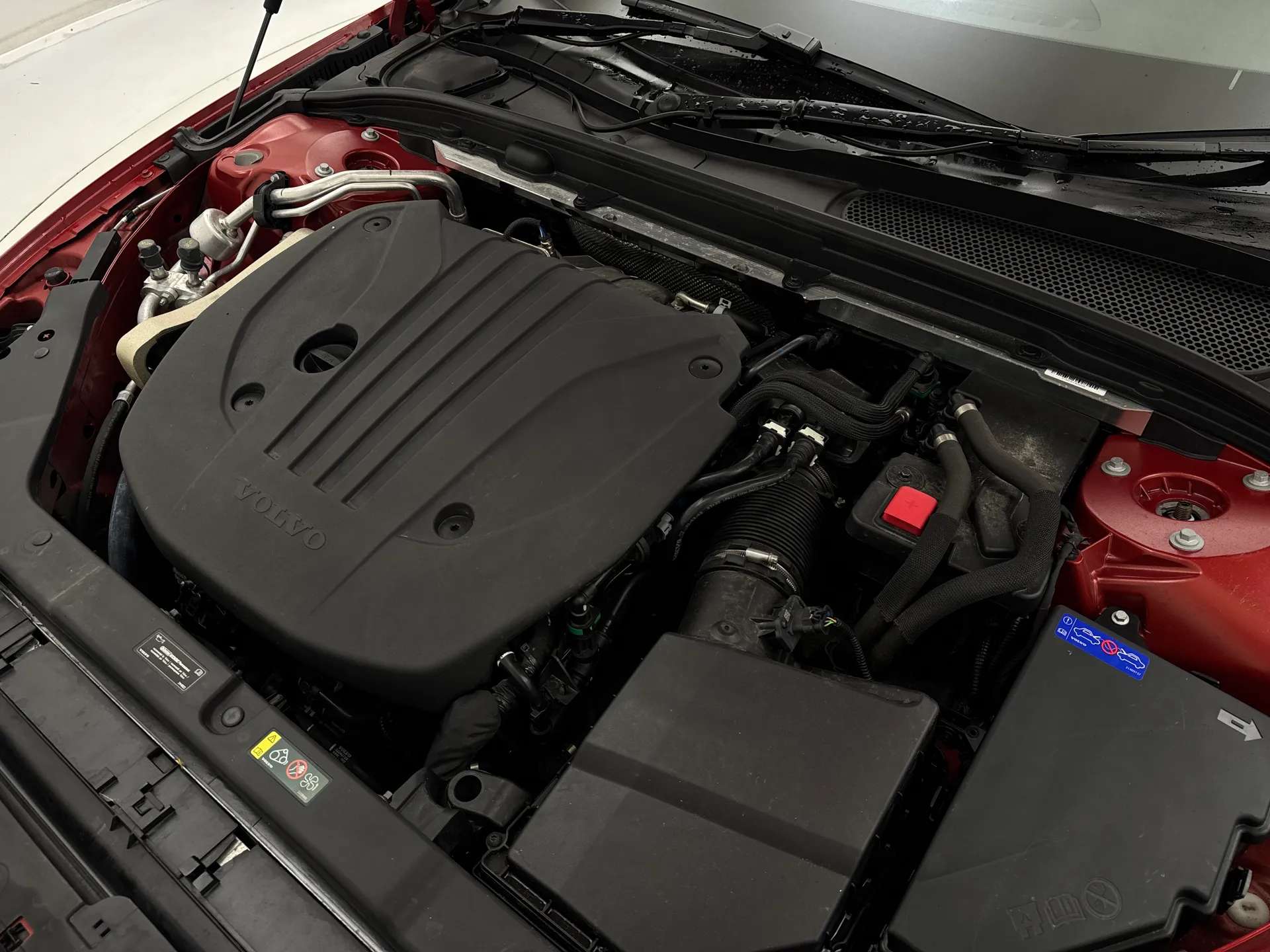 2023 VOLVO S60 2023 VOLVO S60