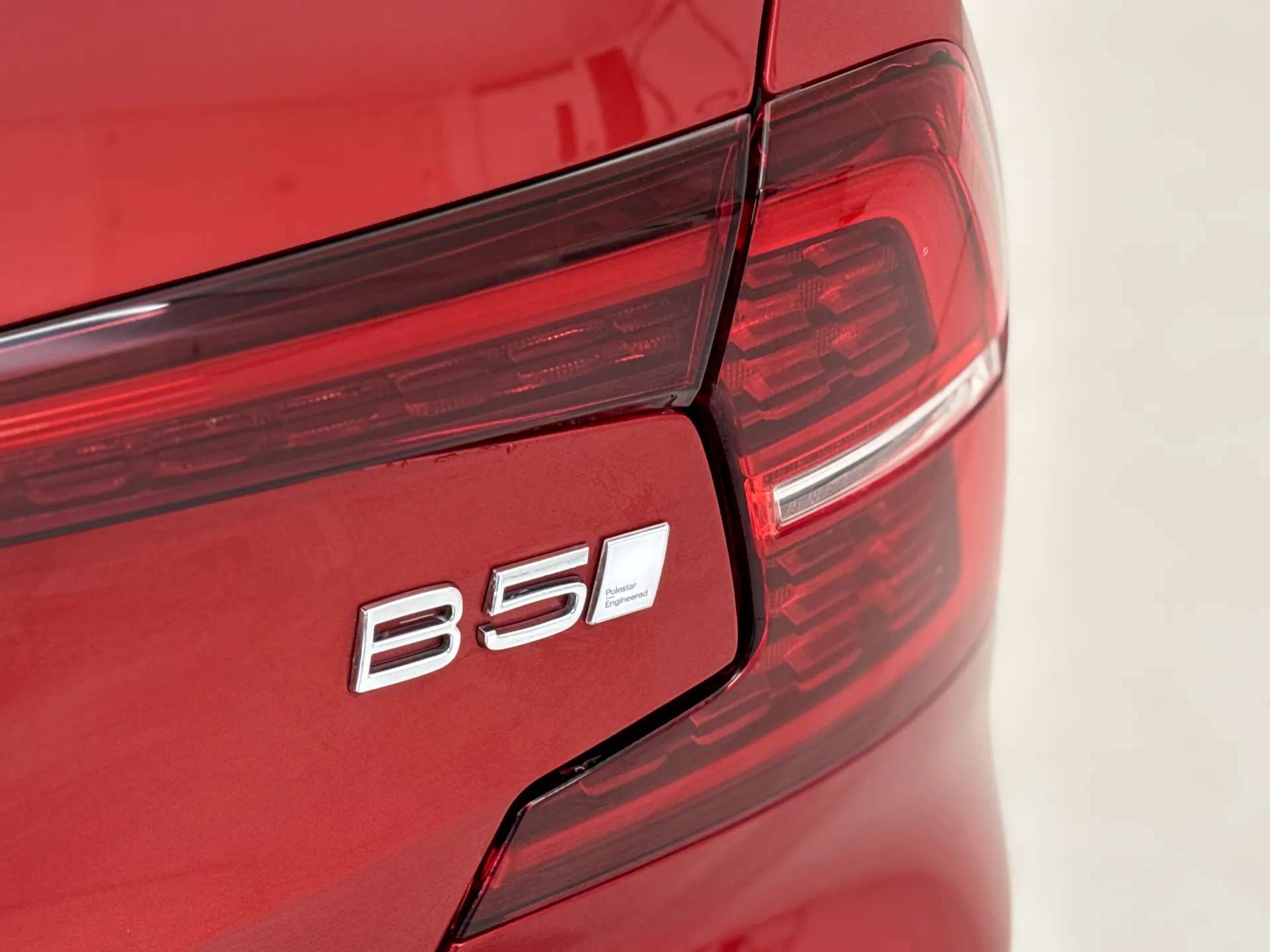 2023 VOLVO S60 2023 VOLVO S60