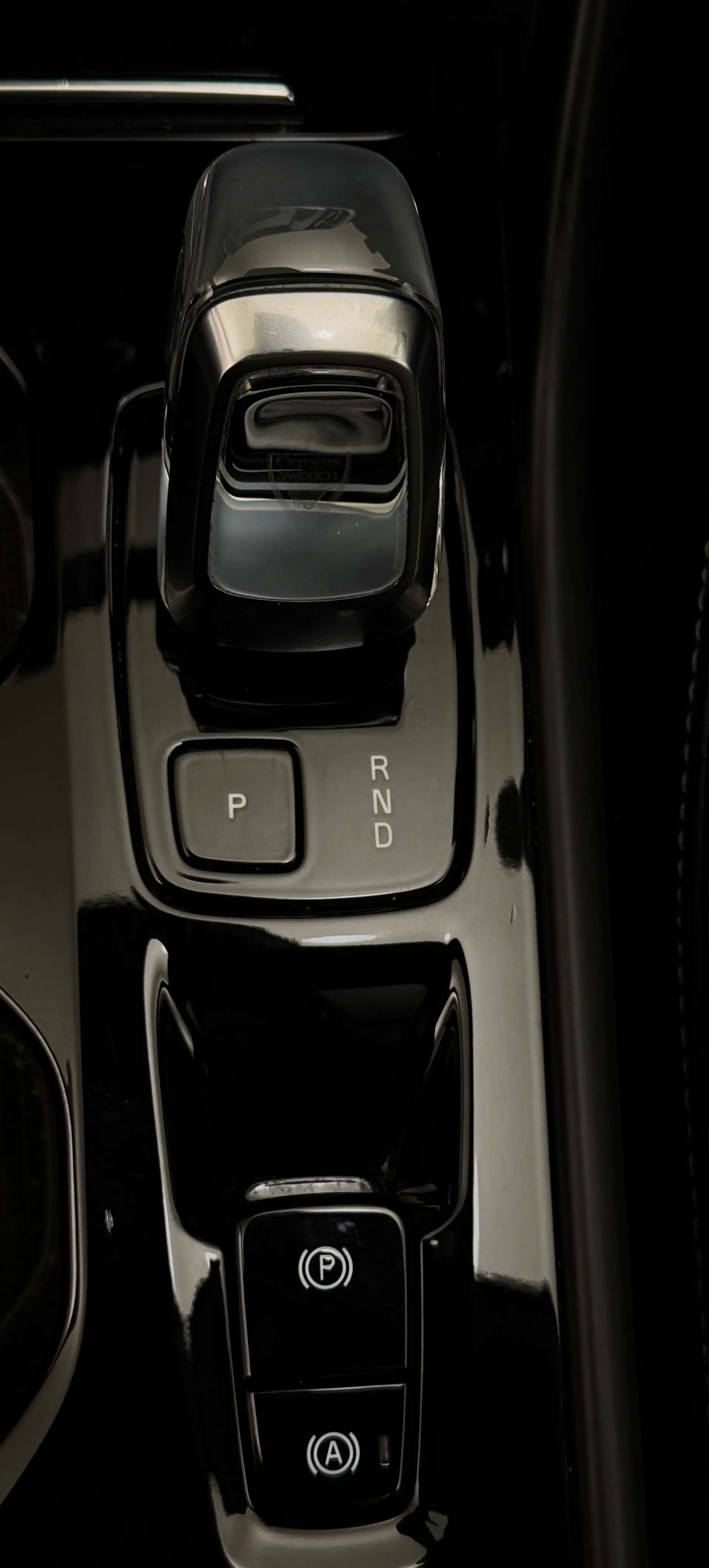 2023 VOLVO XC40 2023 VOLVO XC40