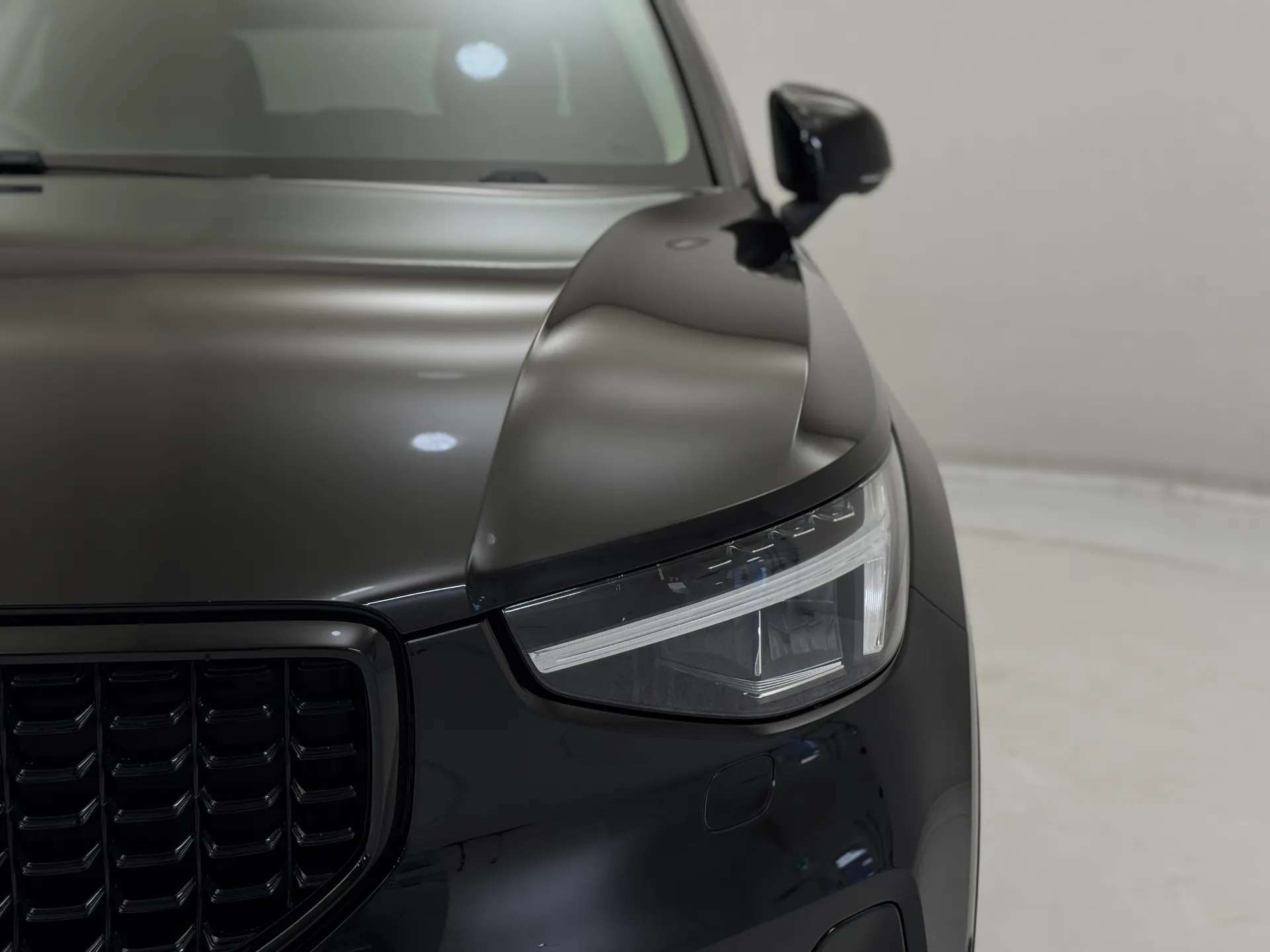 2023 VOLVO XC40 2023 VOLVO XC40