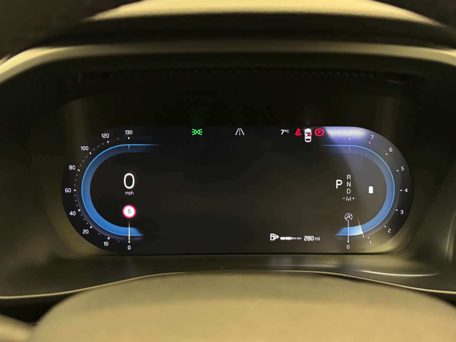 2023 VOLVO XC40 2023 VOLVO XC40