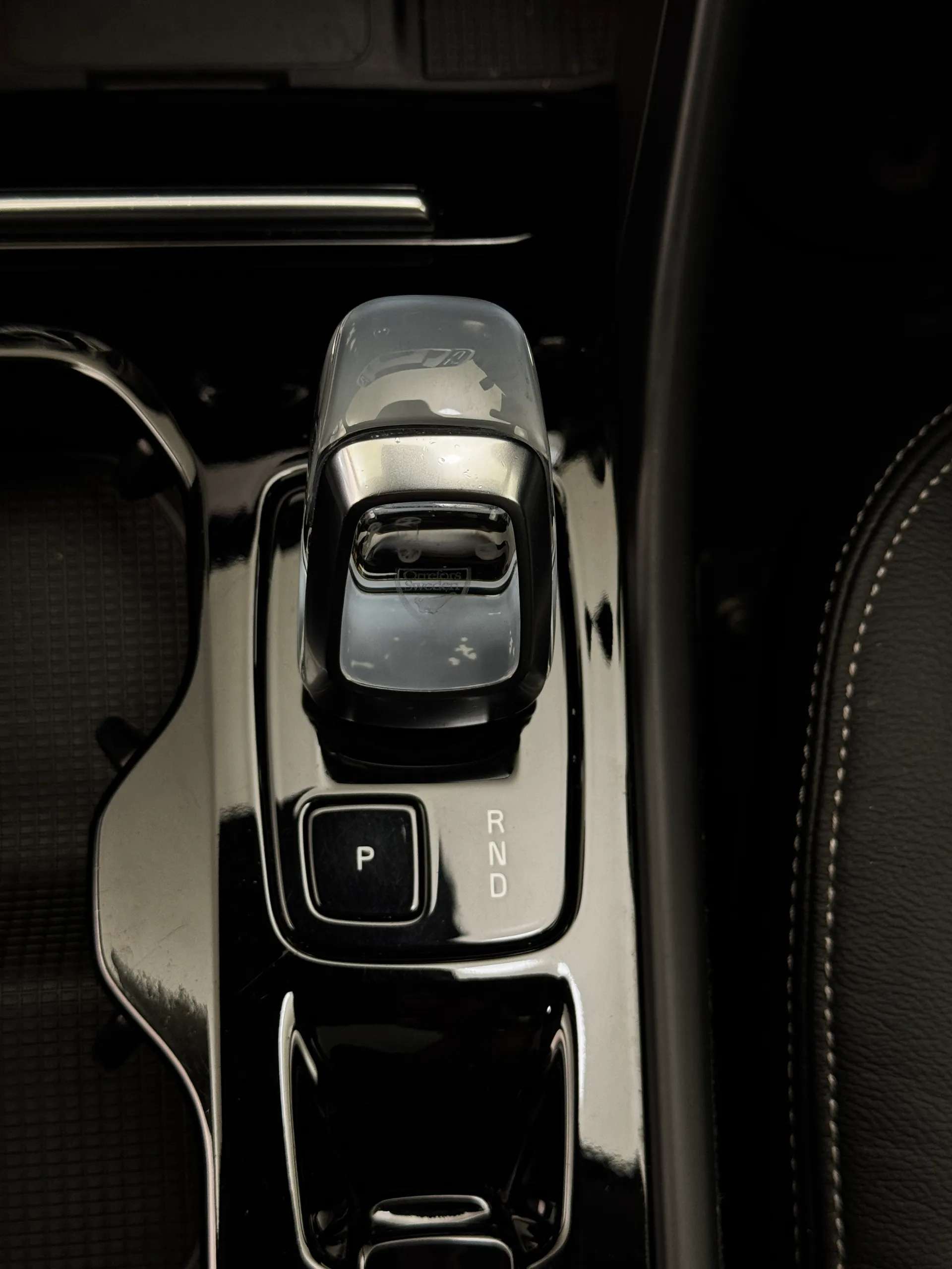 2023 VOLVO XC40 2023 VOLVO XC40