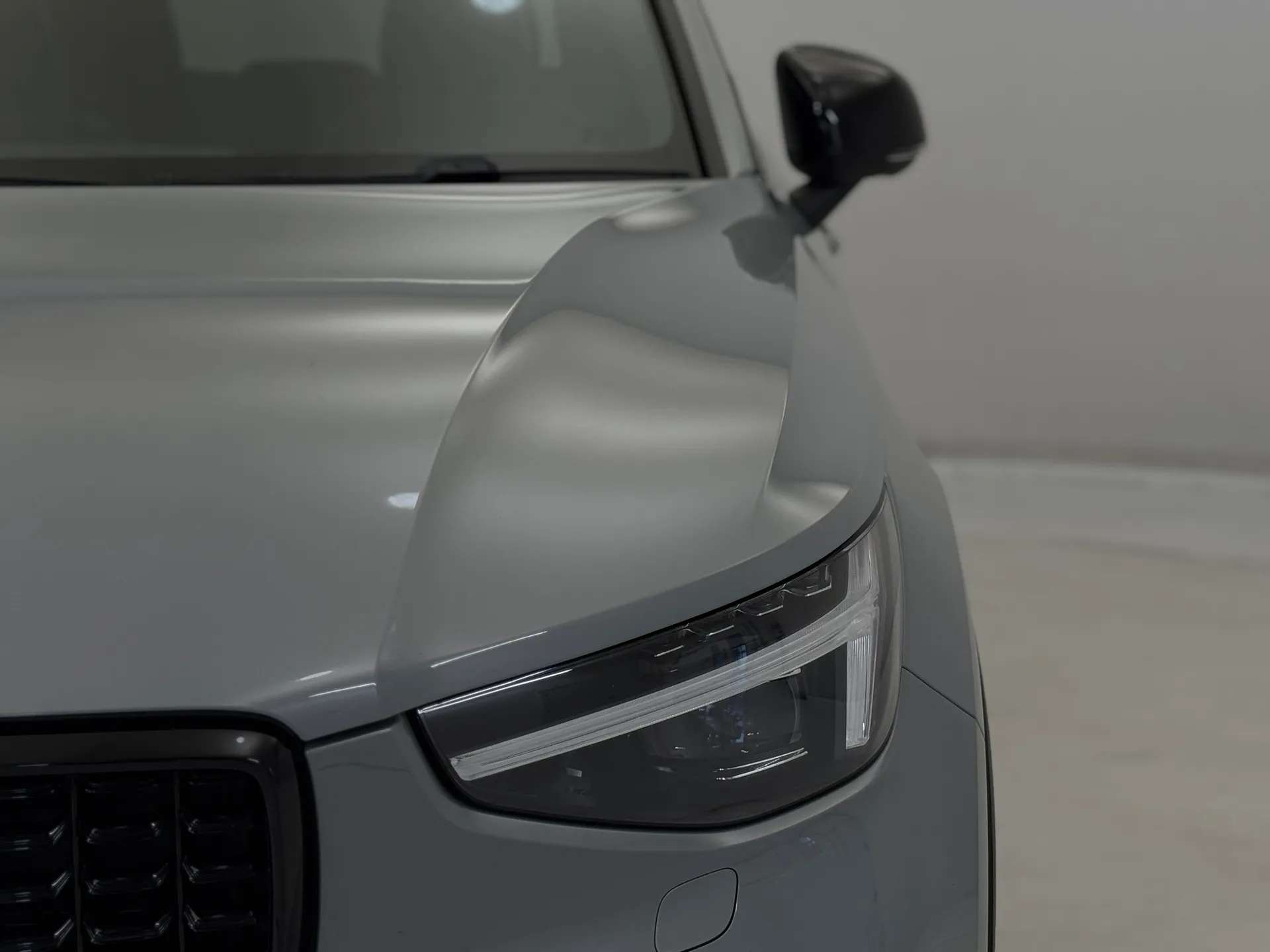 2024 VOLVO XC40 2024 VOLVO XC40
