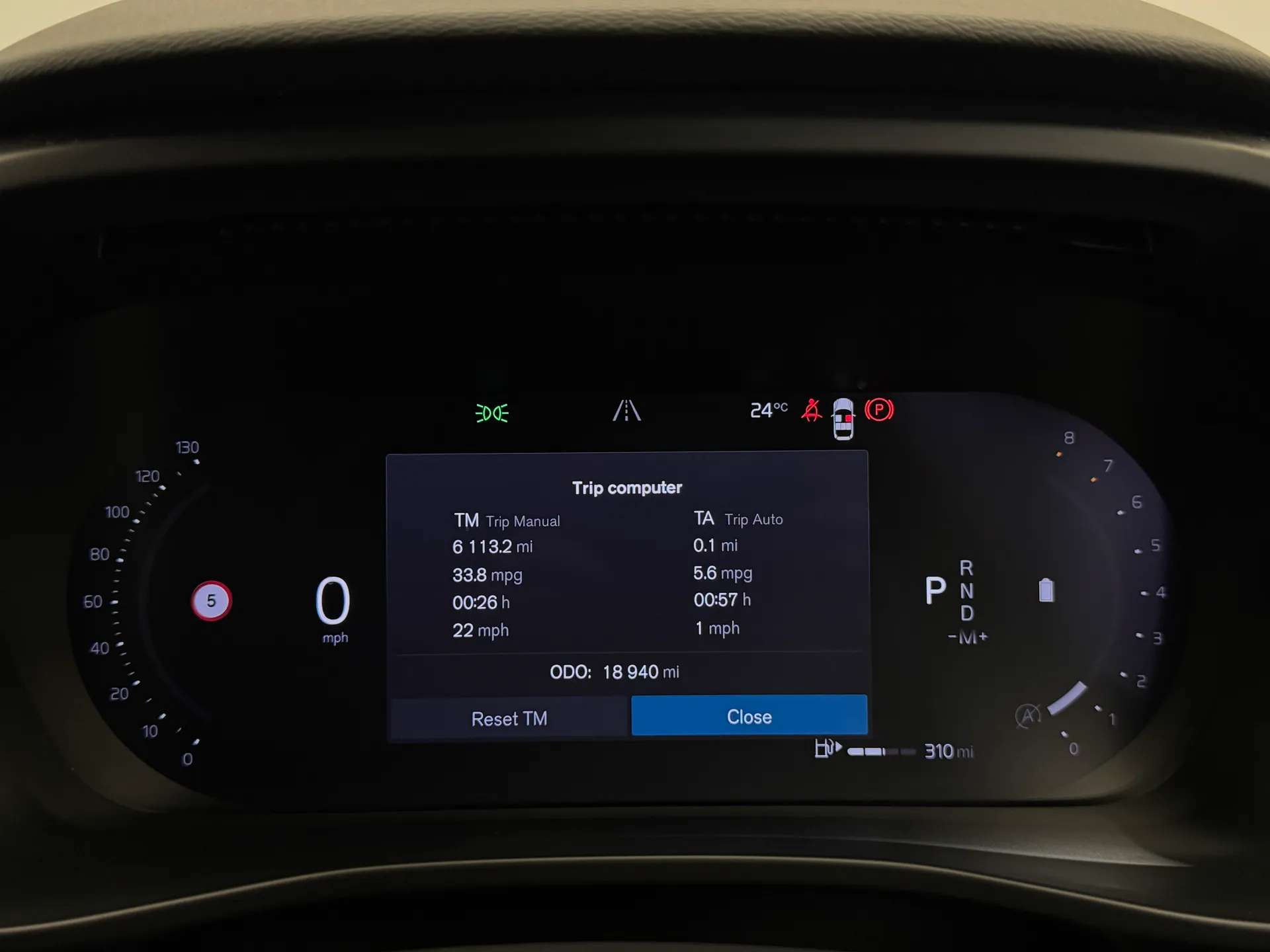 2023 VOLVO XC40 2023 VOLVO XC40