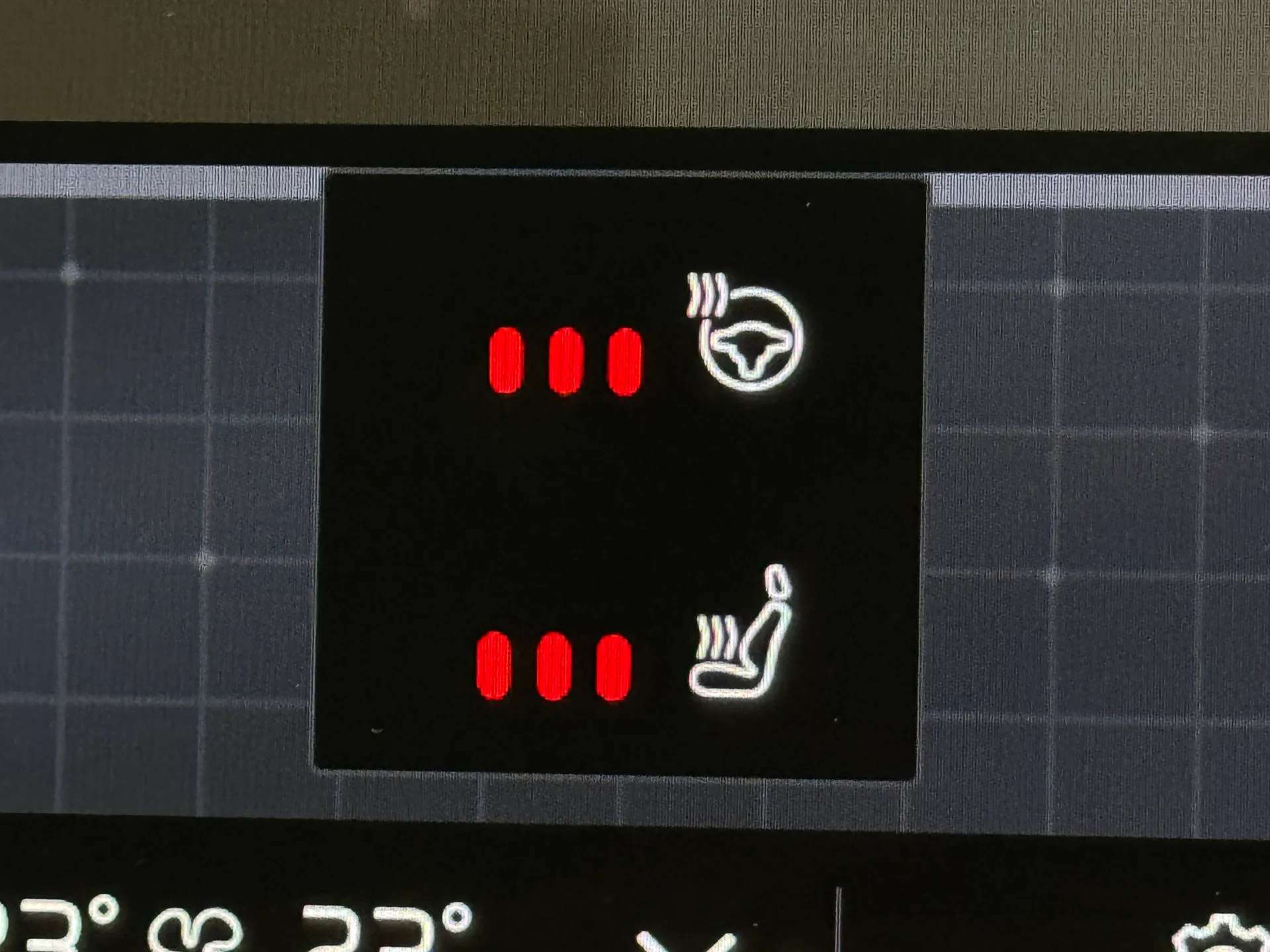 2023 VOLVO XC40 2023 VOLVO XC40