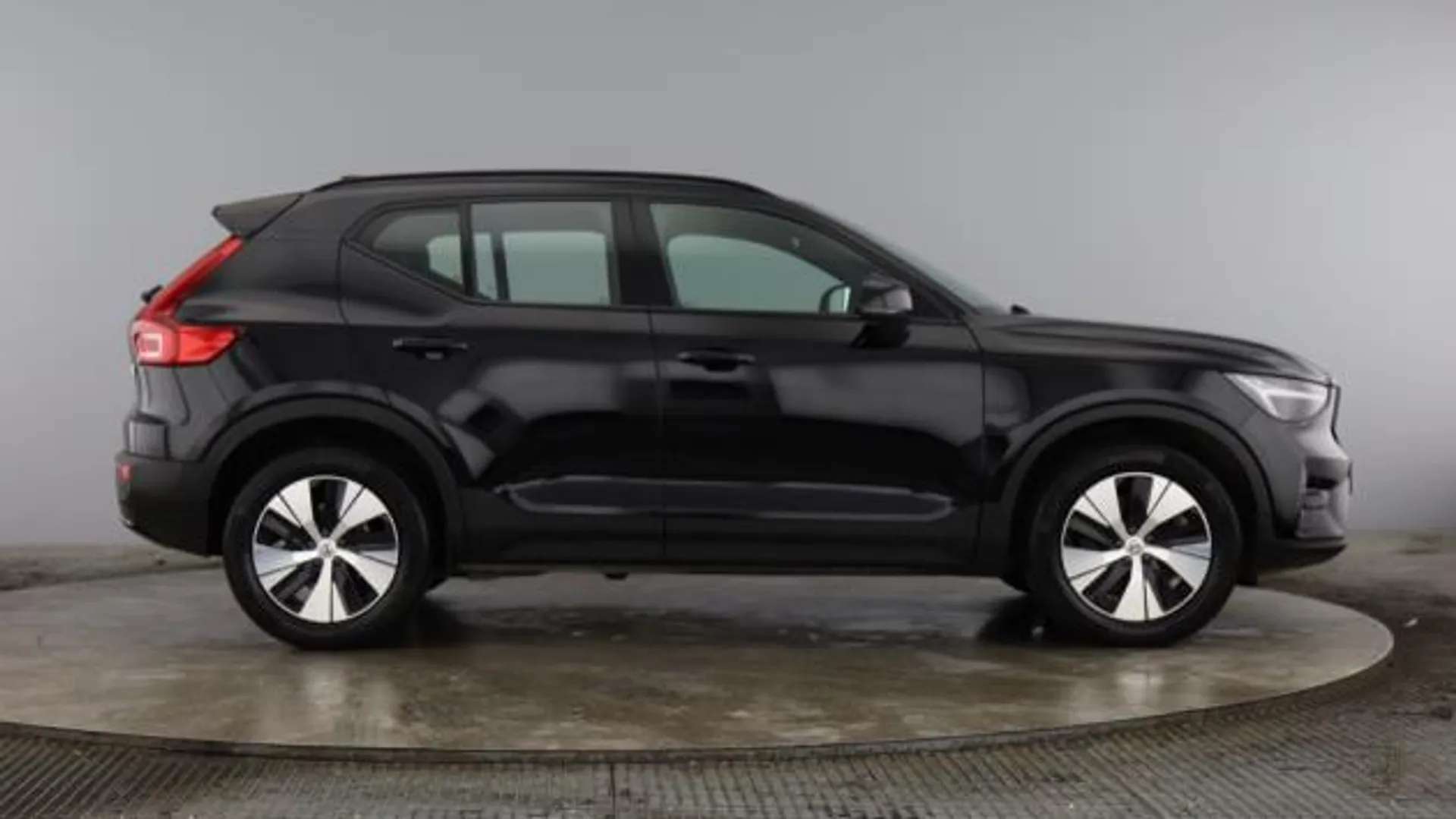 A 2023 VOLVO XC40 1.5 T4 Recharge PHEV Plus Dark 5dr Auto A 2023 VOLVO XC40 1.5 T4 Recharge PHEV Plus Dark 5dr Auto