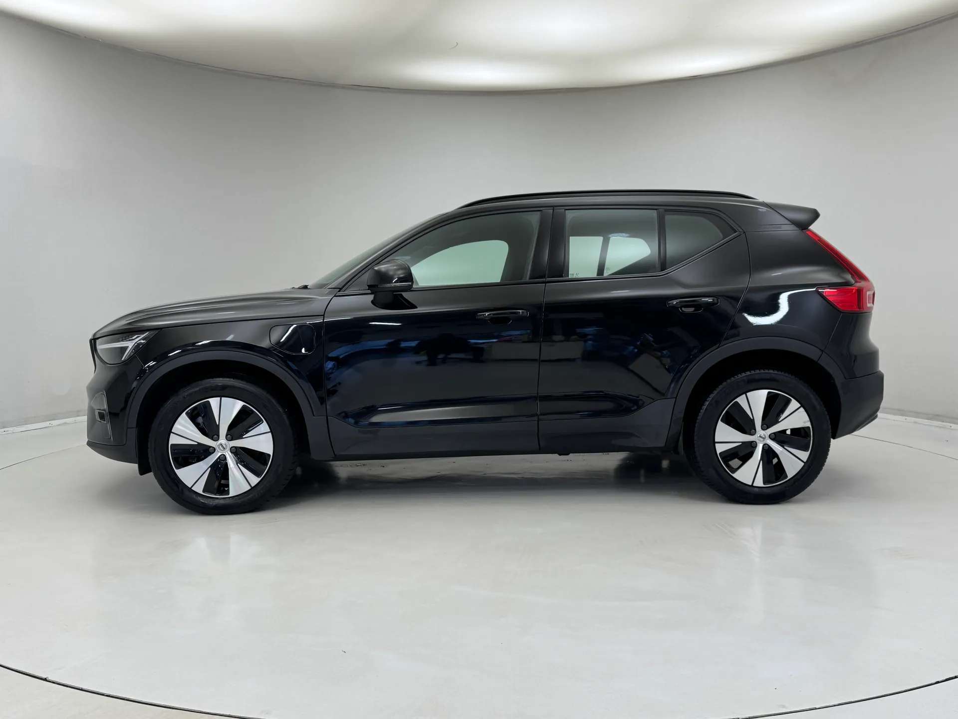 A 2023 VOLVO XC40 1.5 T4 Recharge PHEV Plus Dark 5dr Auto A 2023 VOLVO XC40 1.5 T4 Recharge PHEV Plus Dark 5dr Auto