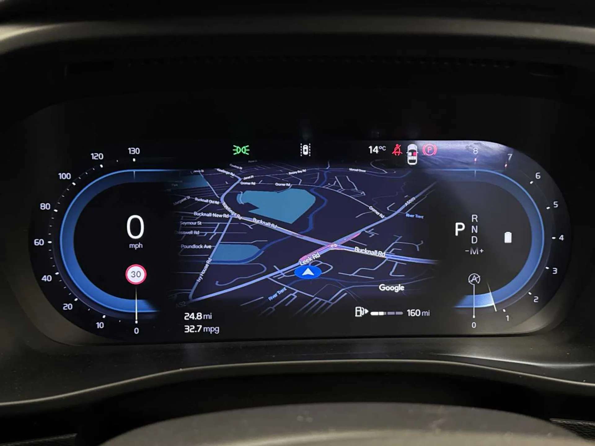 2024 VOLVO XC40 2024 VOLVO XC40