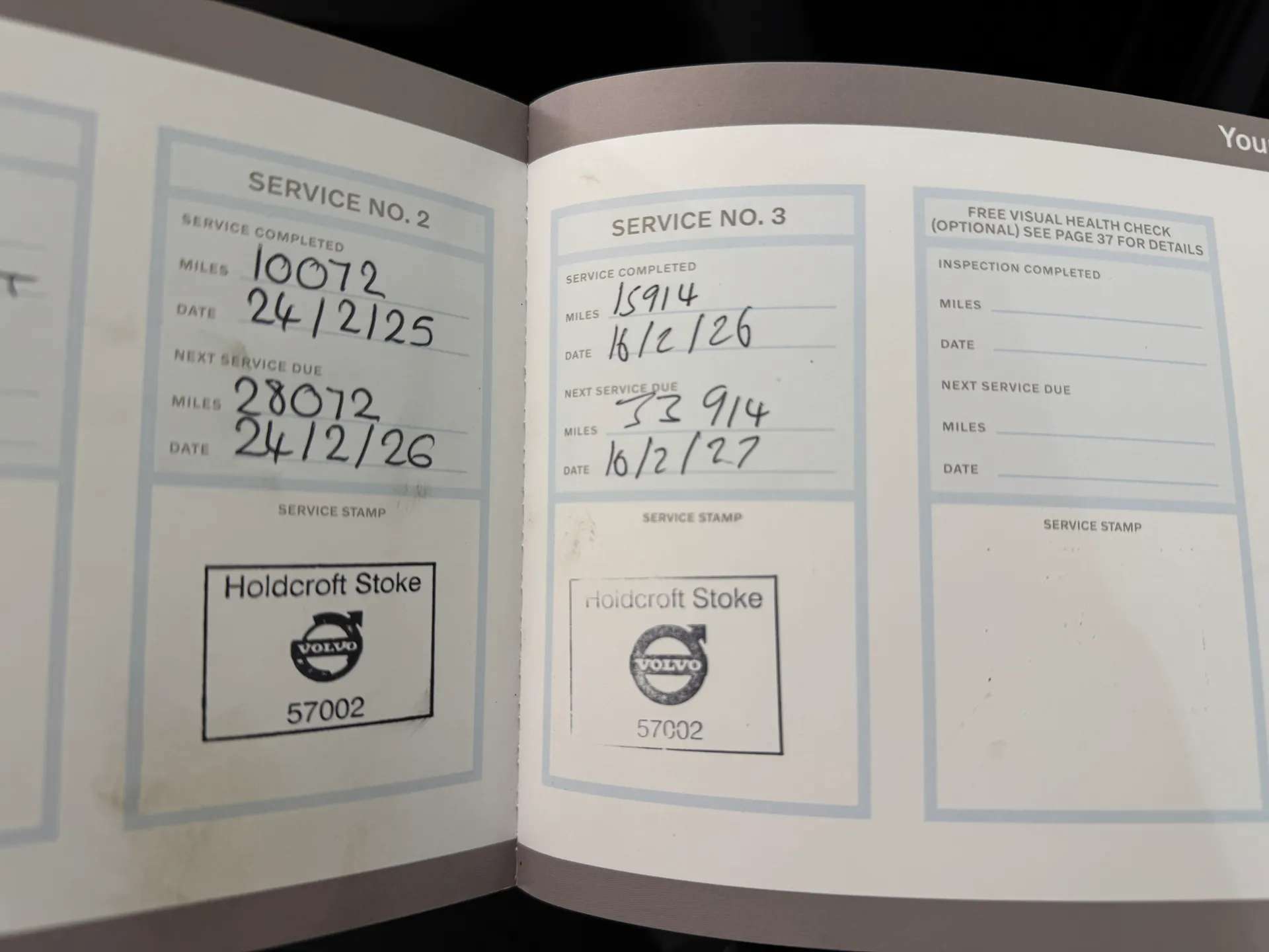 2023 VOLVO XC40 2023 VOLVO XC40