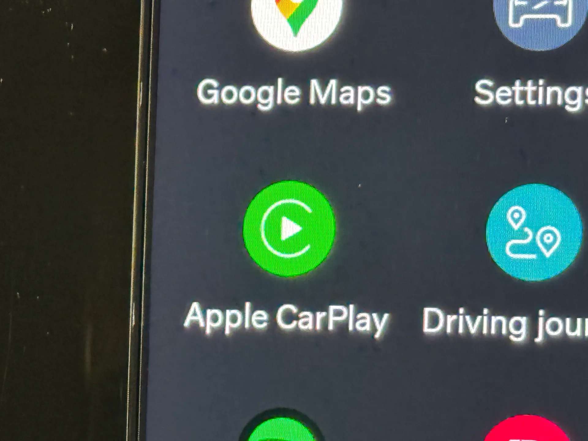 2023 VOLVO XC40 2023 VOLVO XC40