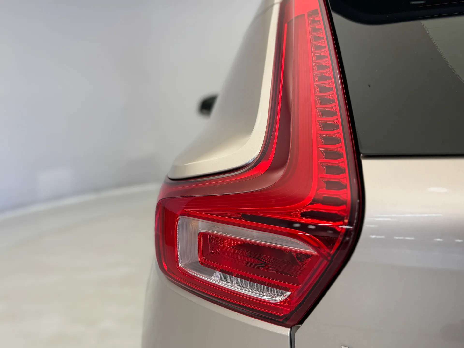 2022 VOLVO XC40 2022 VOLVO XC40