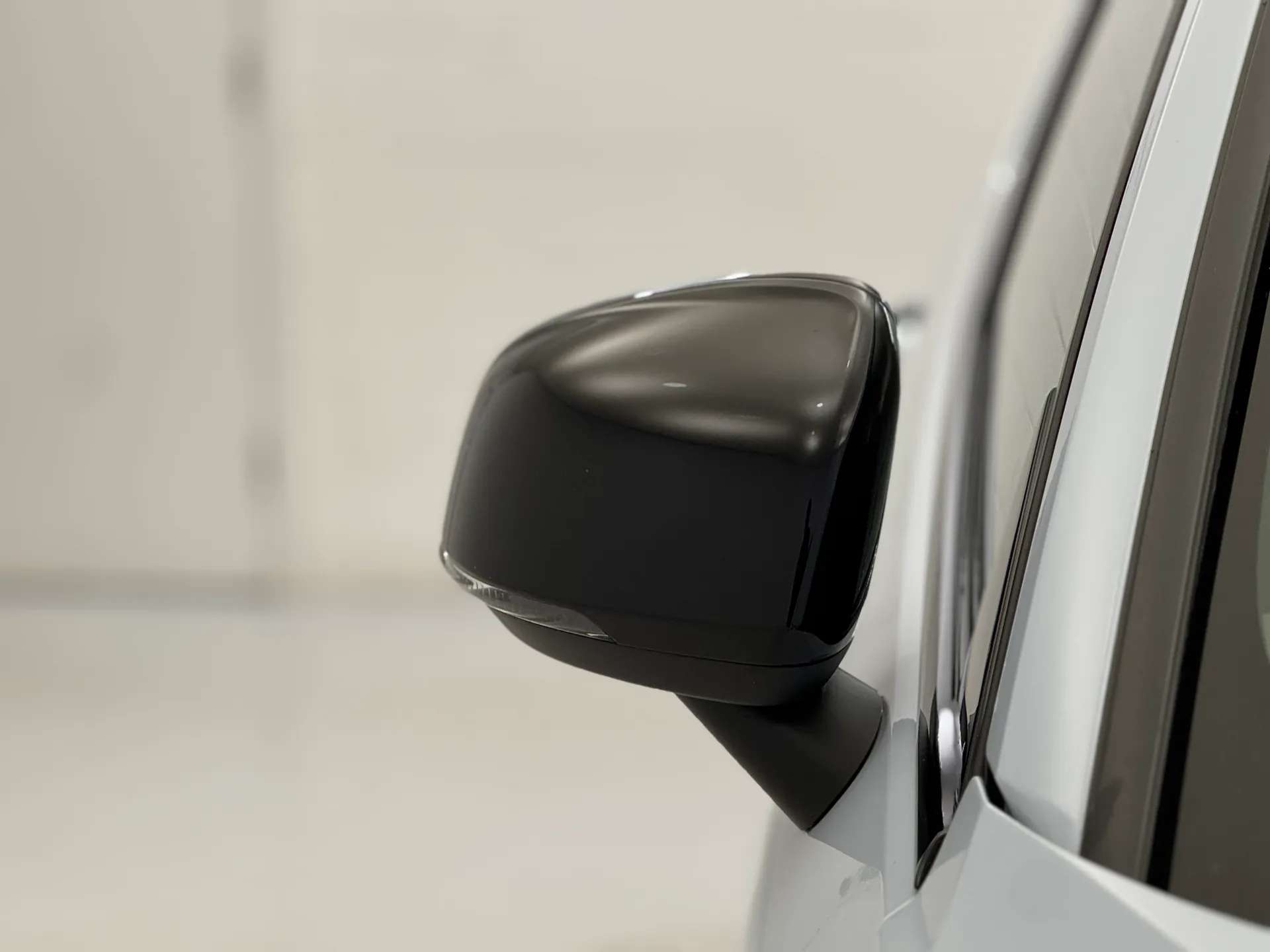 2024 VOLVO XC40 2024 VOLVO XC40
