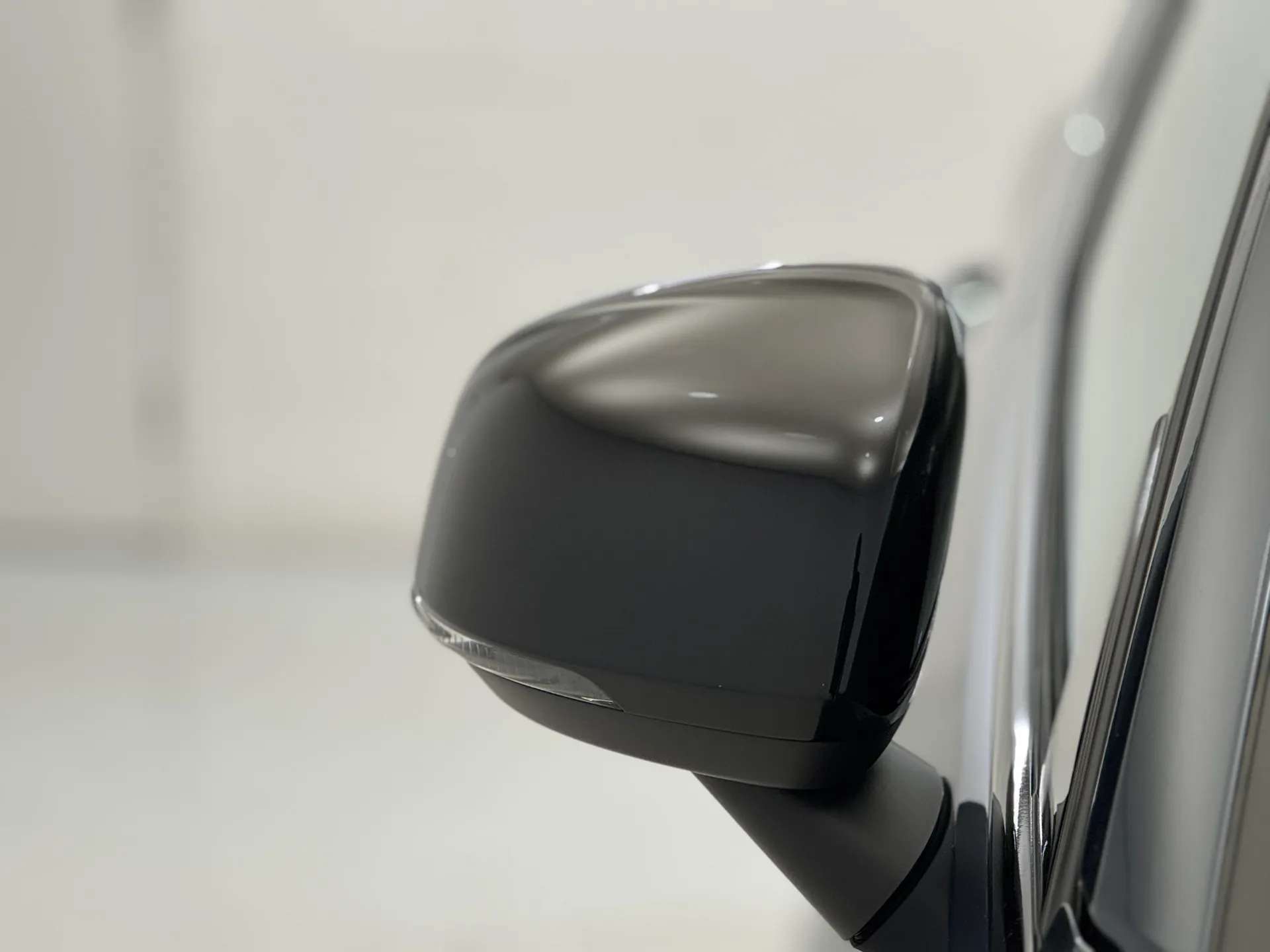 2025 VOLVO XC40 2025 VOLVO XC40