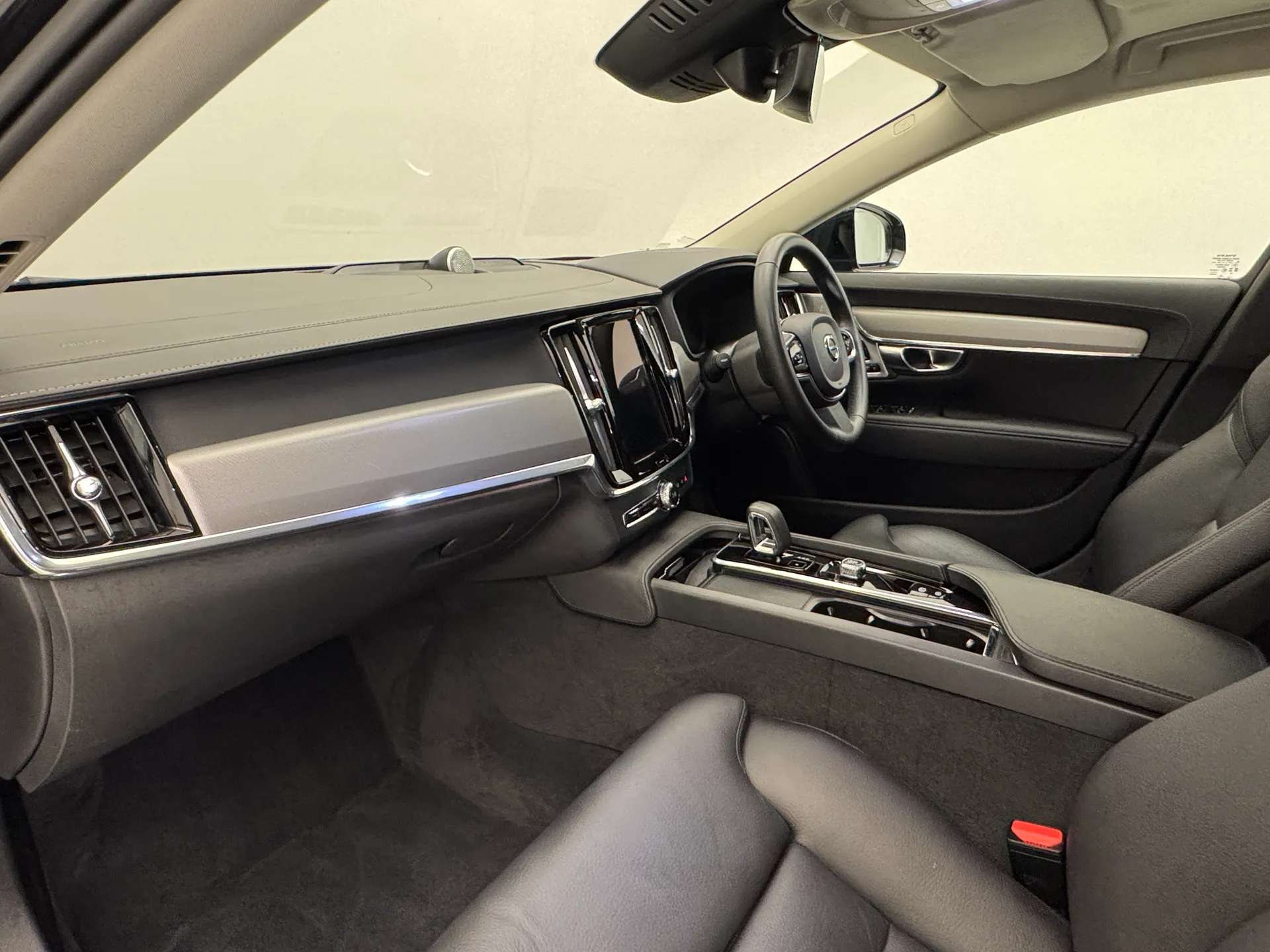 2023 VOLVO V90 2023 VOLVO V90