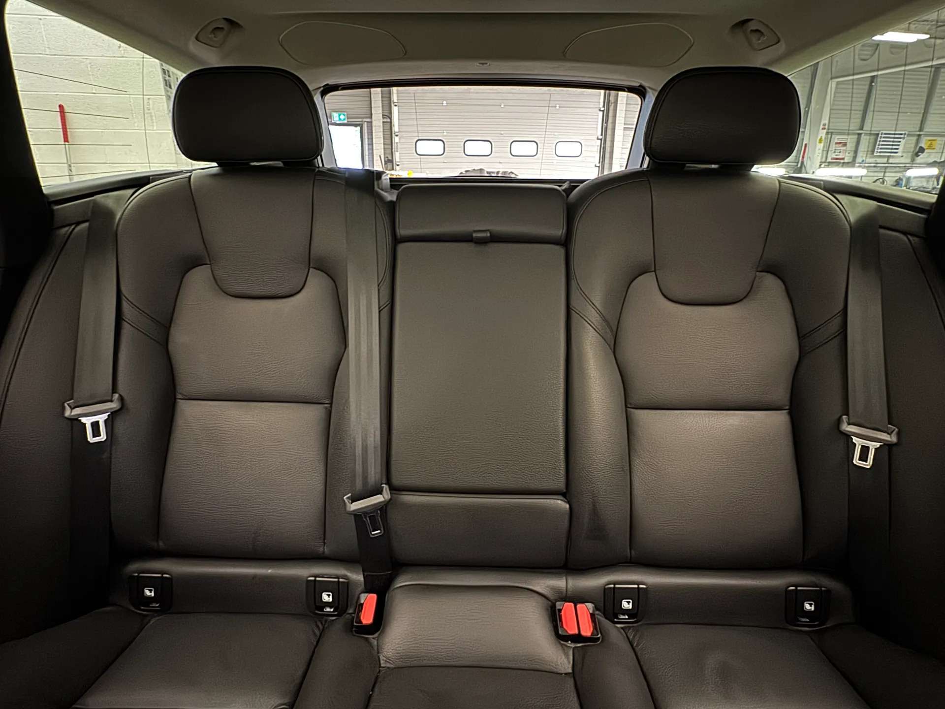2023 VOLVO V90 2023 VOLVO V90