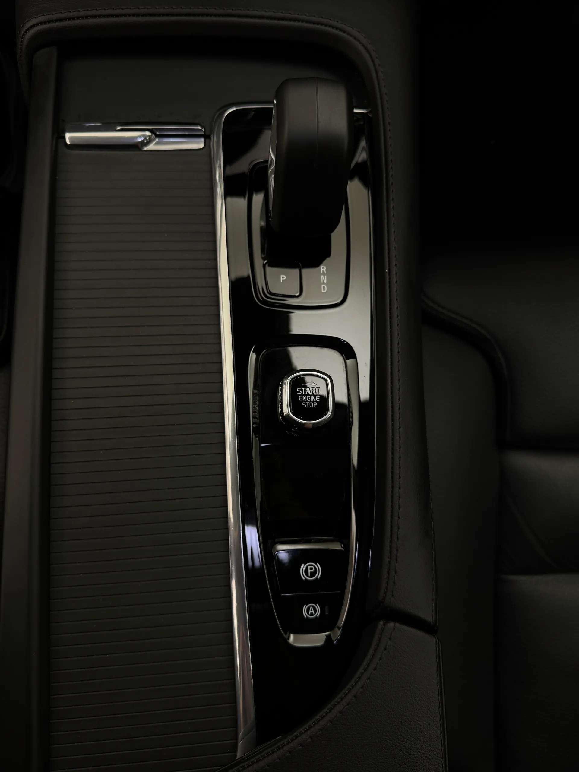2023 VOLVO V90 2023 VOLVO V90