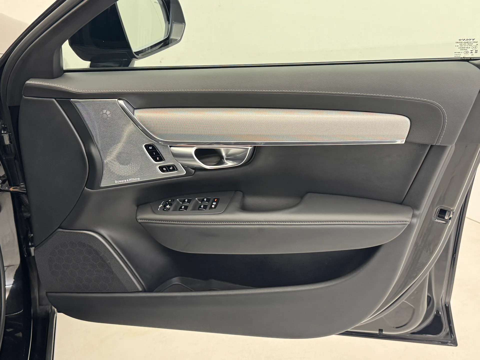 2023 VOLVO V90 2023 VOLVO V90
