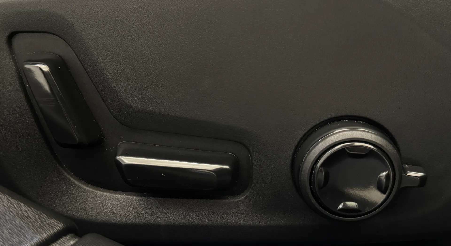 2023 VOLVO V90 2023 VOLVO V90