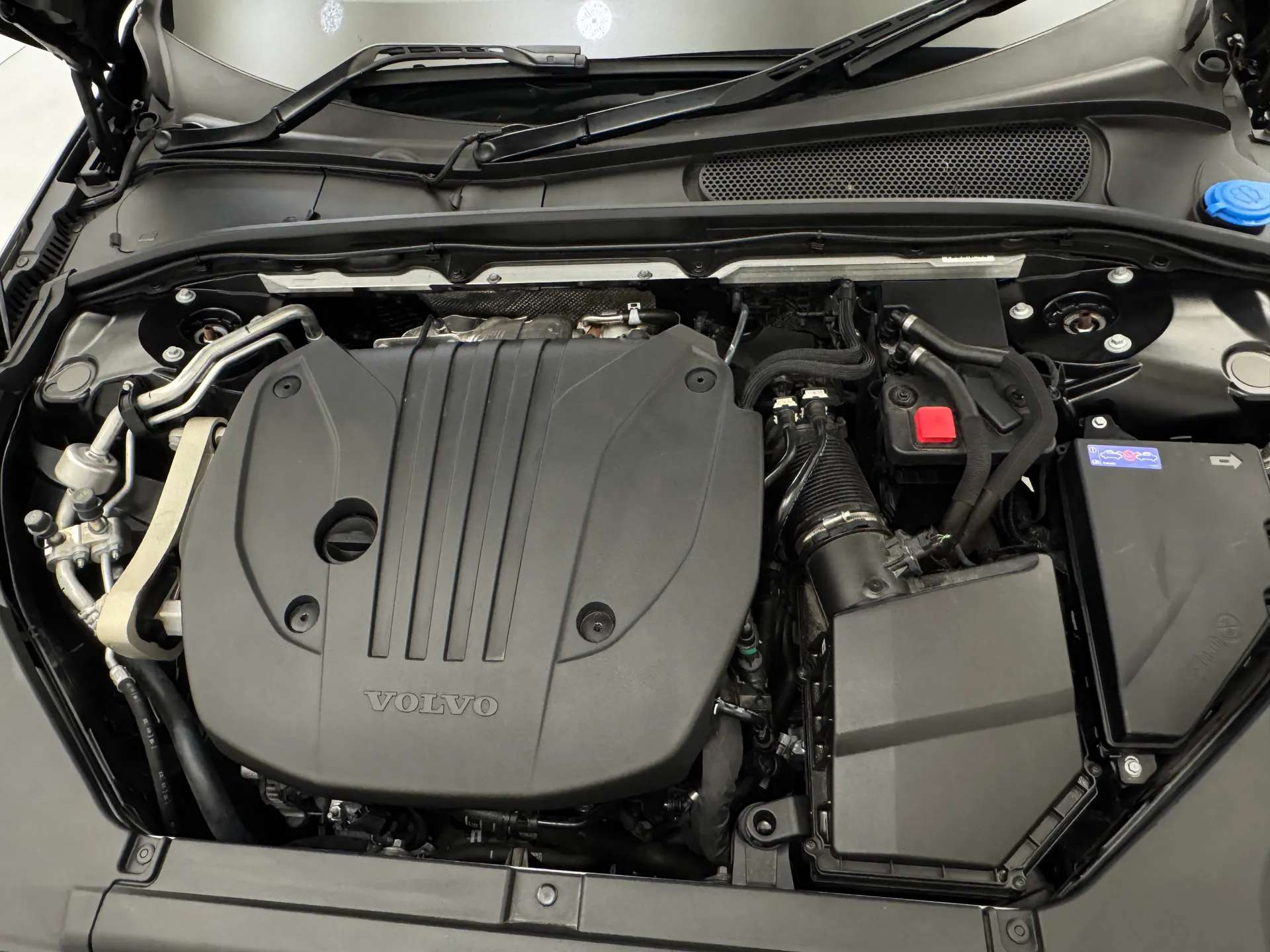 2023 VOLVO V90 2023 VOLVO V90