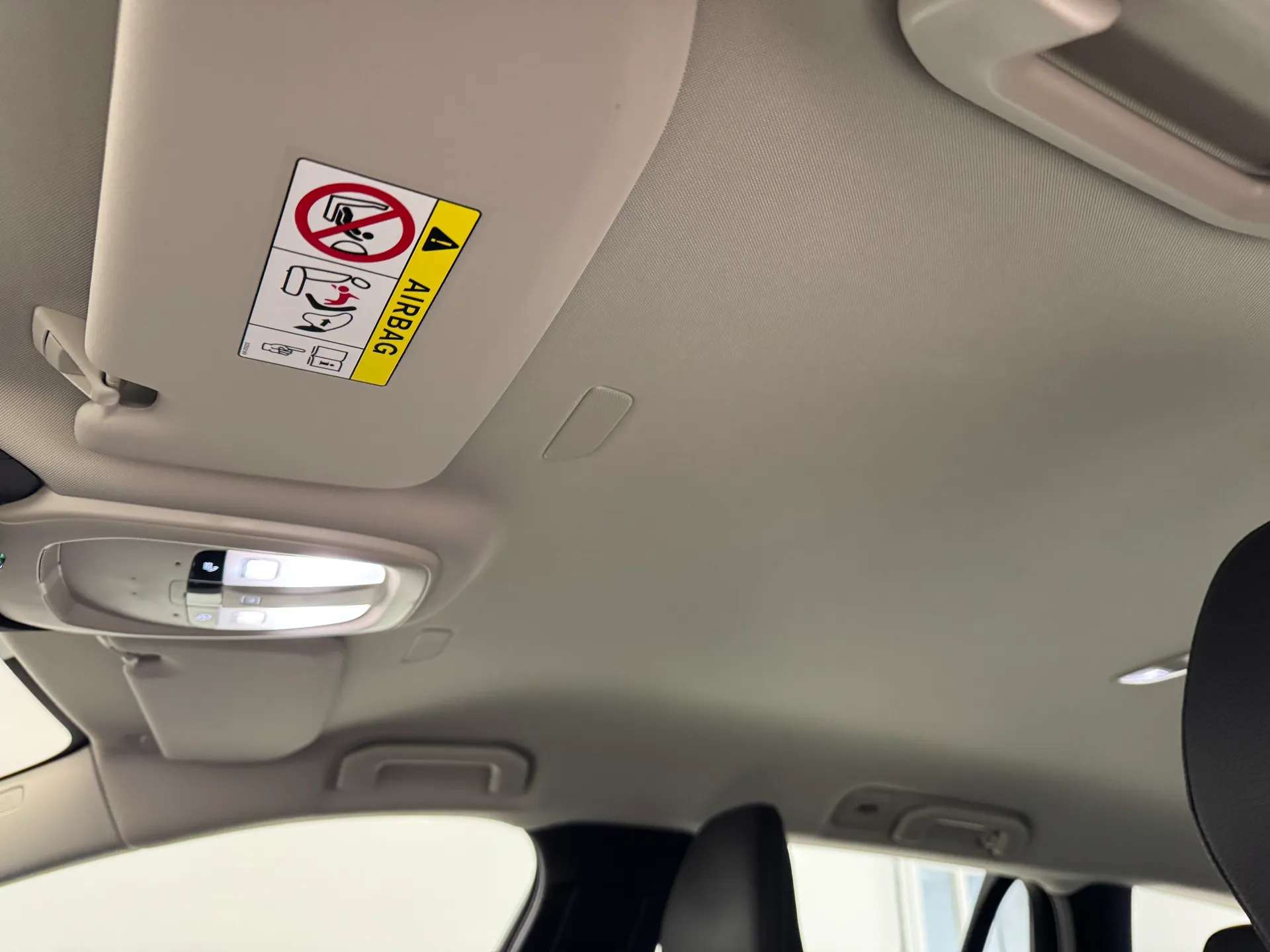 2025 VOLVO V60 2025 VOLVO V60