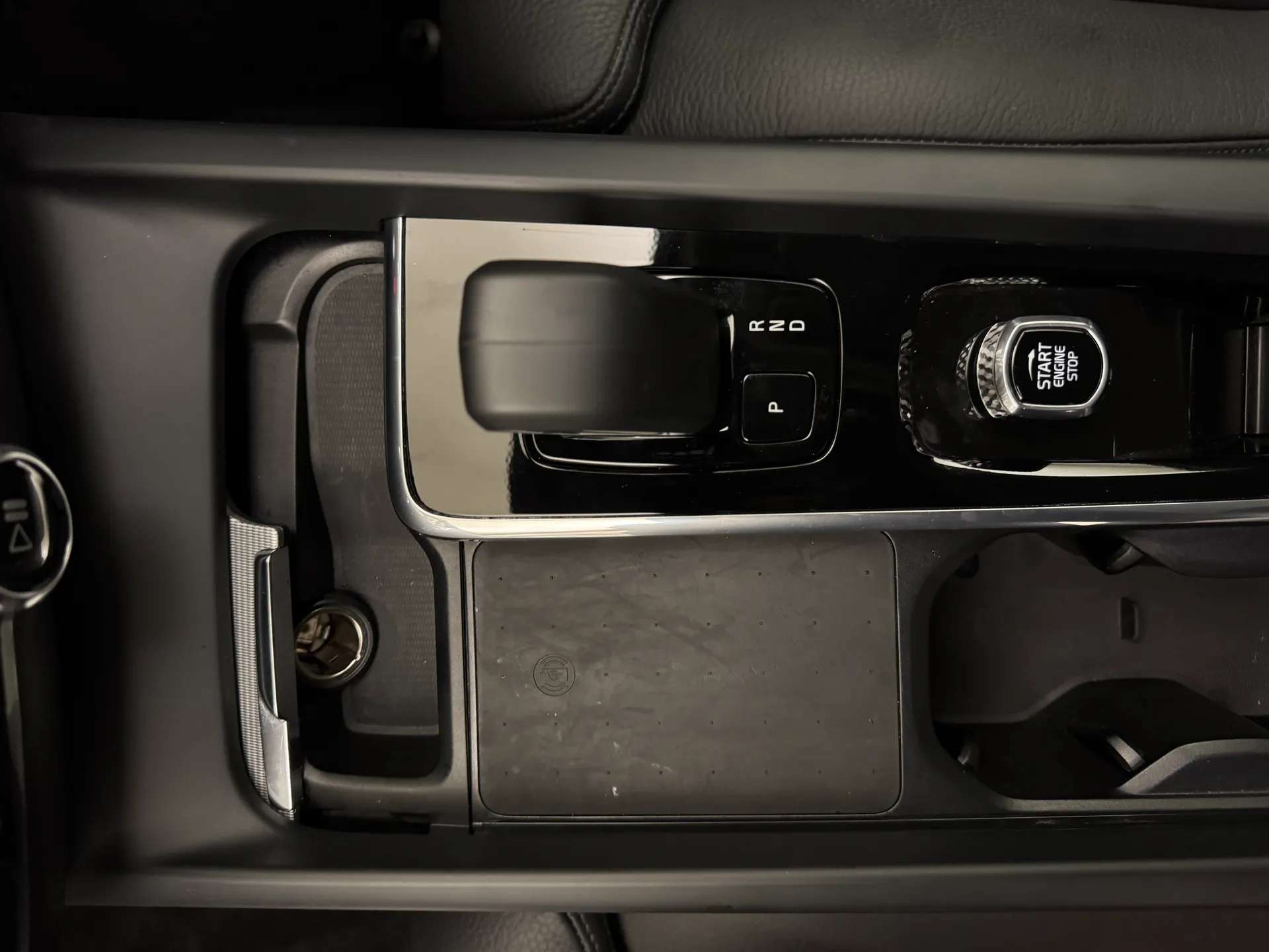 2025 VOLVO V60 2025 VOLVO V60