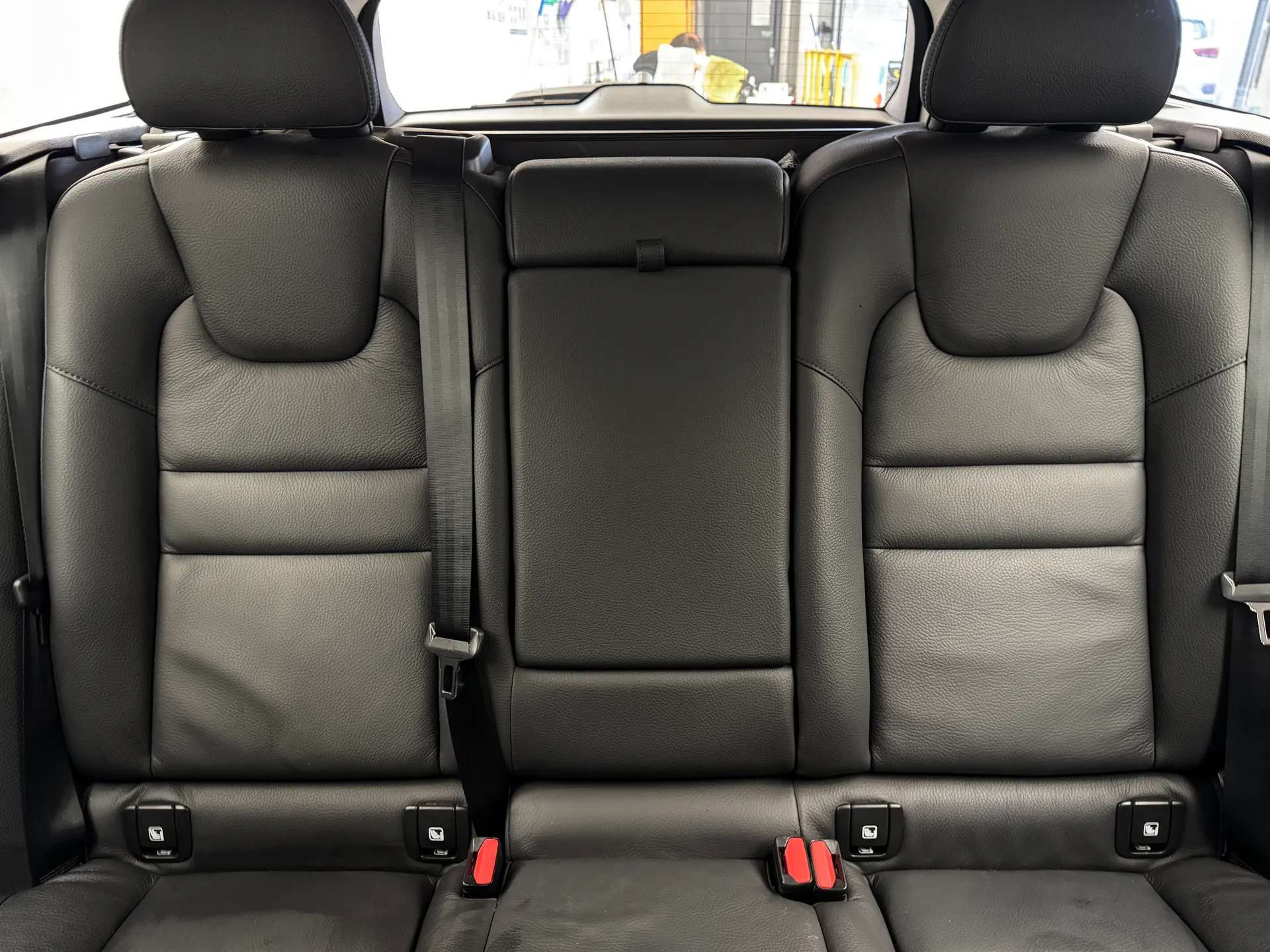 2025 VOLVO V60 2025 VOLVO V60