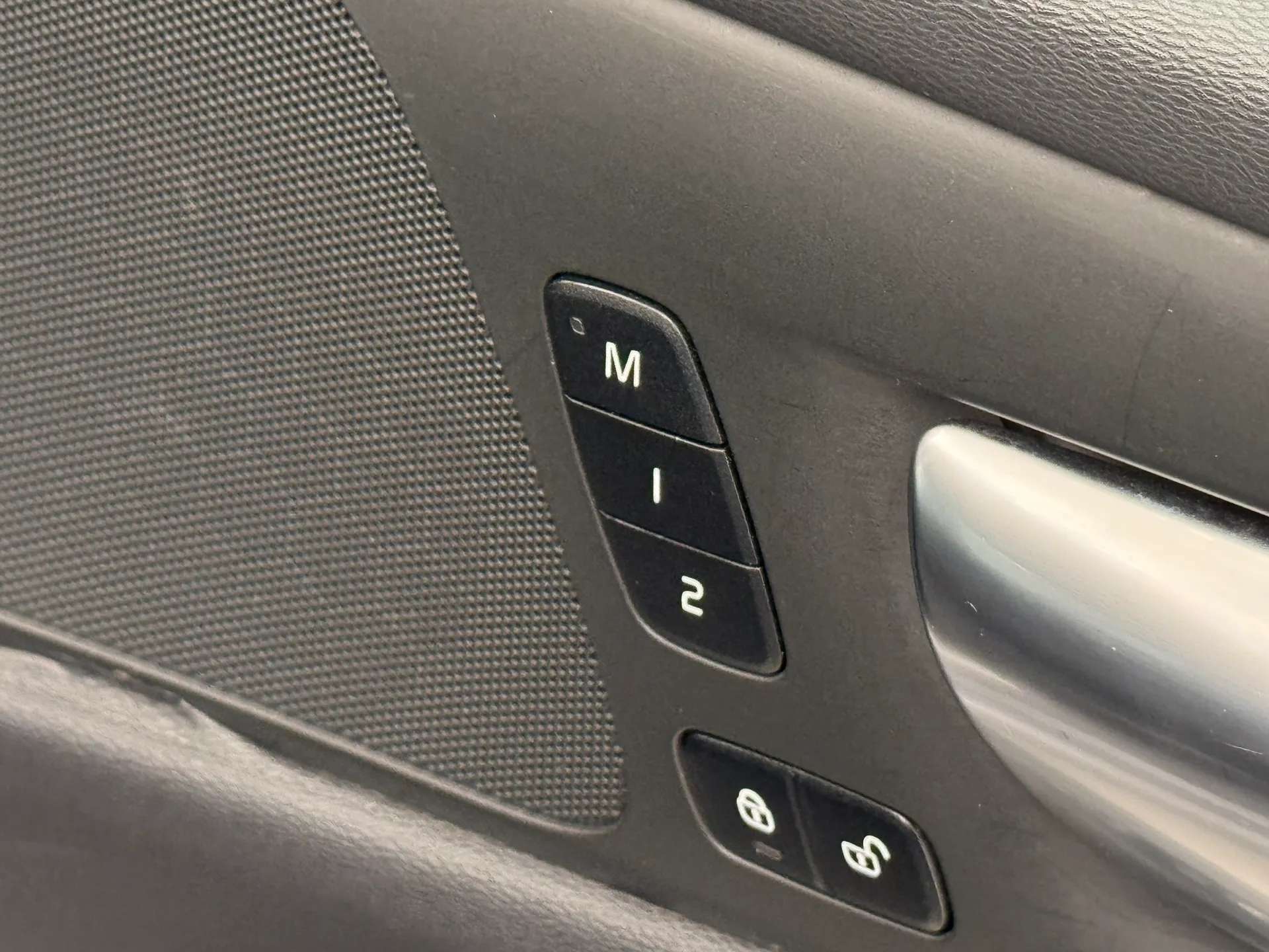 2025 VOLVO V60 2025 VOLVO V60