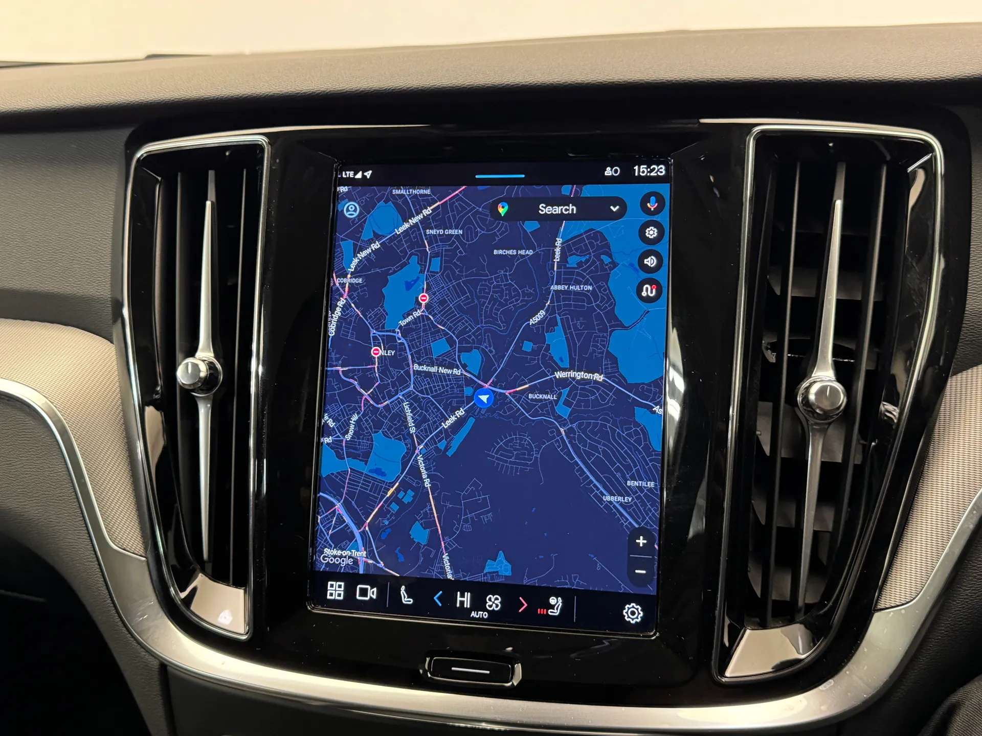 2025 VOLVO V60 2025 VOLVO V60