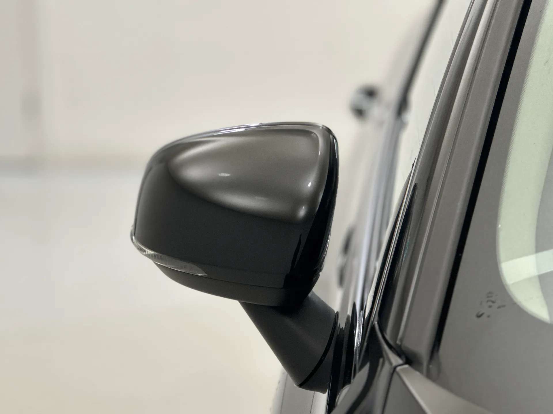 2025 VOLVO V60 2025 VOLVO V60