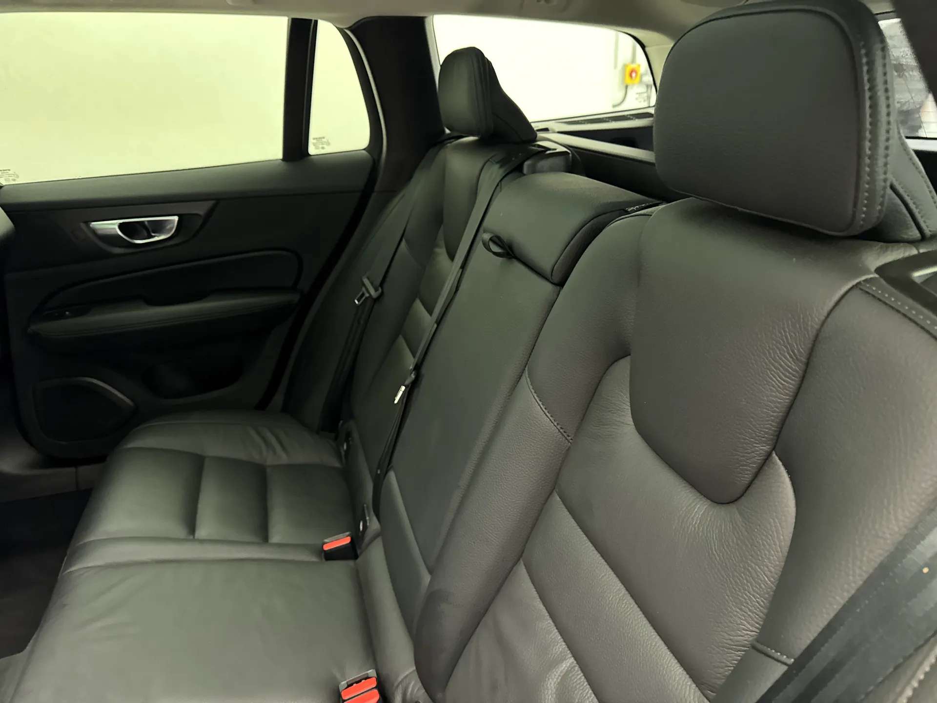 2025 VOLVO V60 2025 VOLVO V60