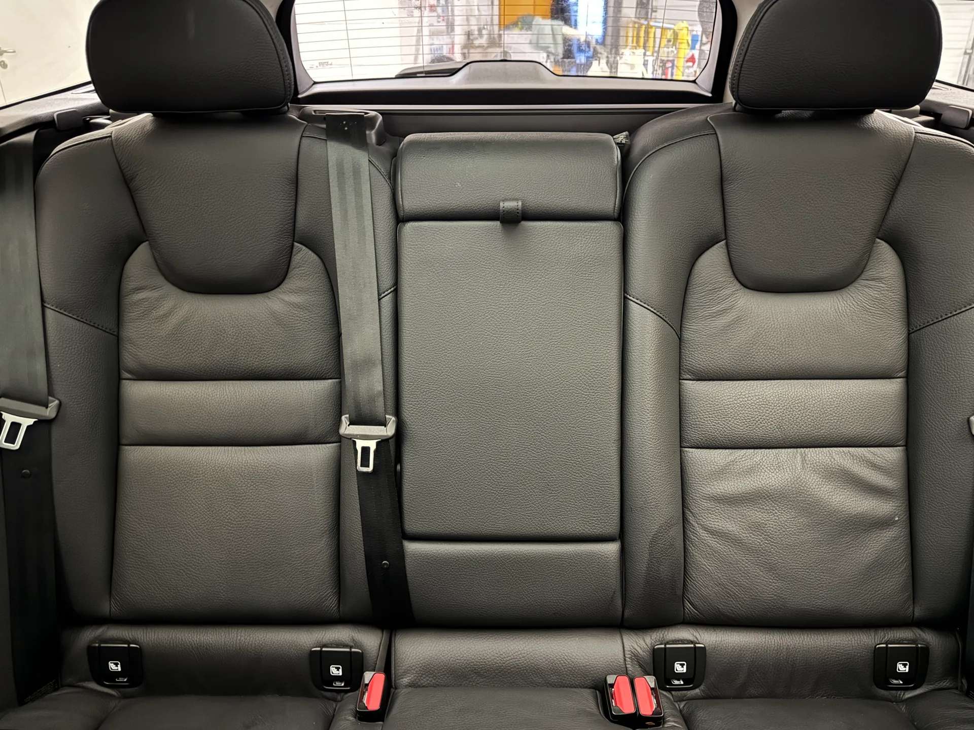 2025 VOLVO V60 2025 VOLVO V60