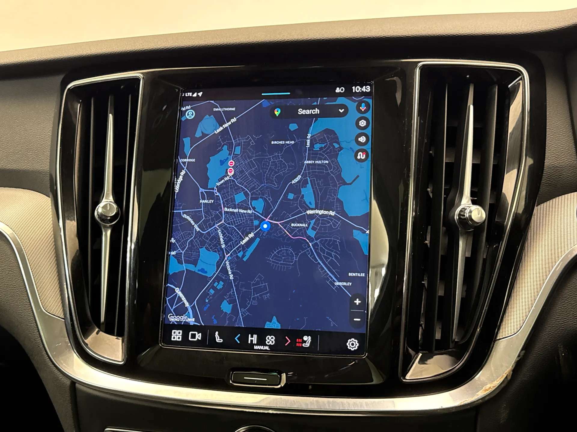 2025 VOLVO V60 2025 VOLVO V60