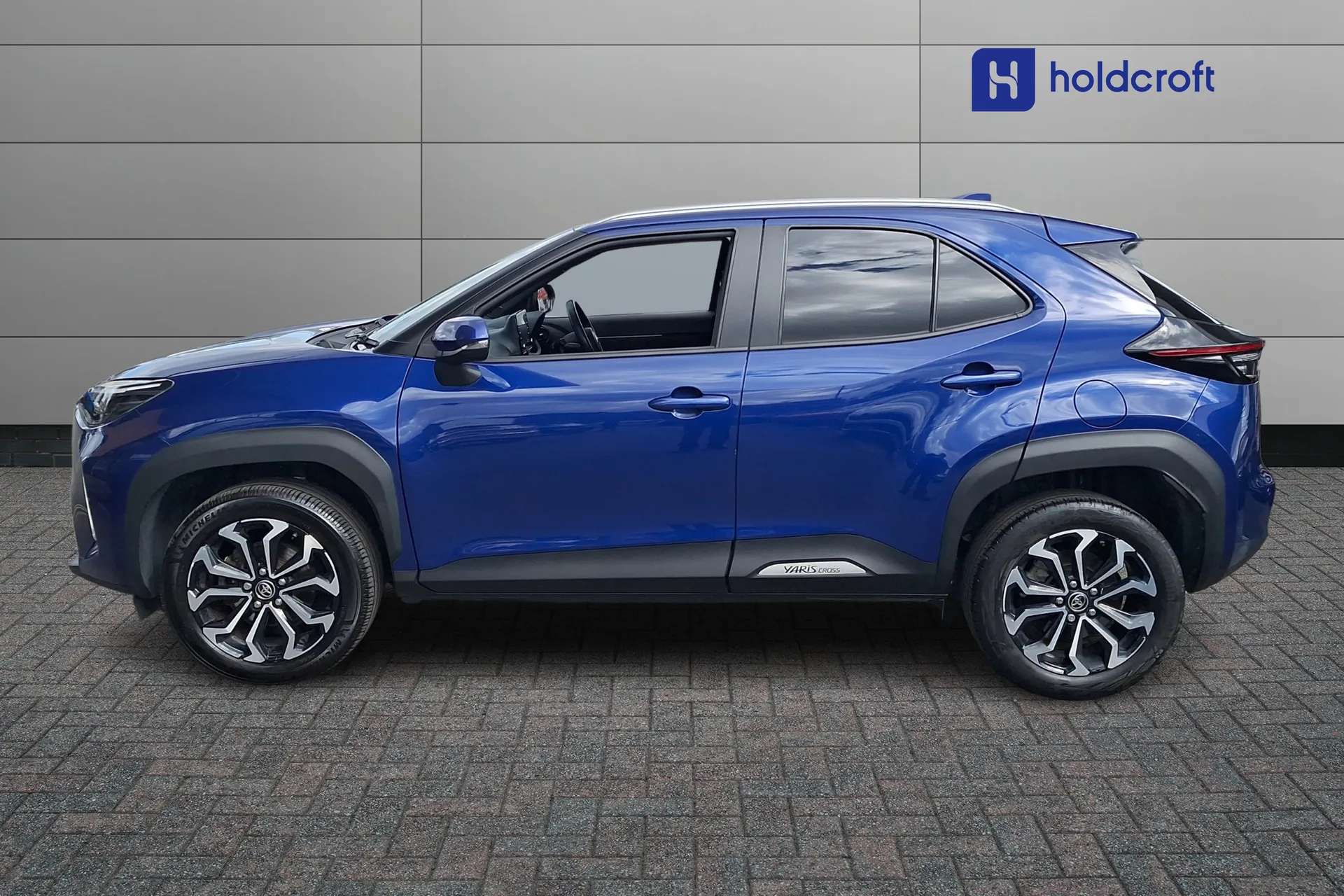 2022 TOYOTA YARIS CROSS 2022 TOYOTA YARIS CROSS