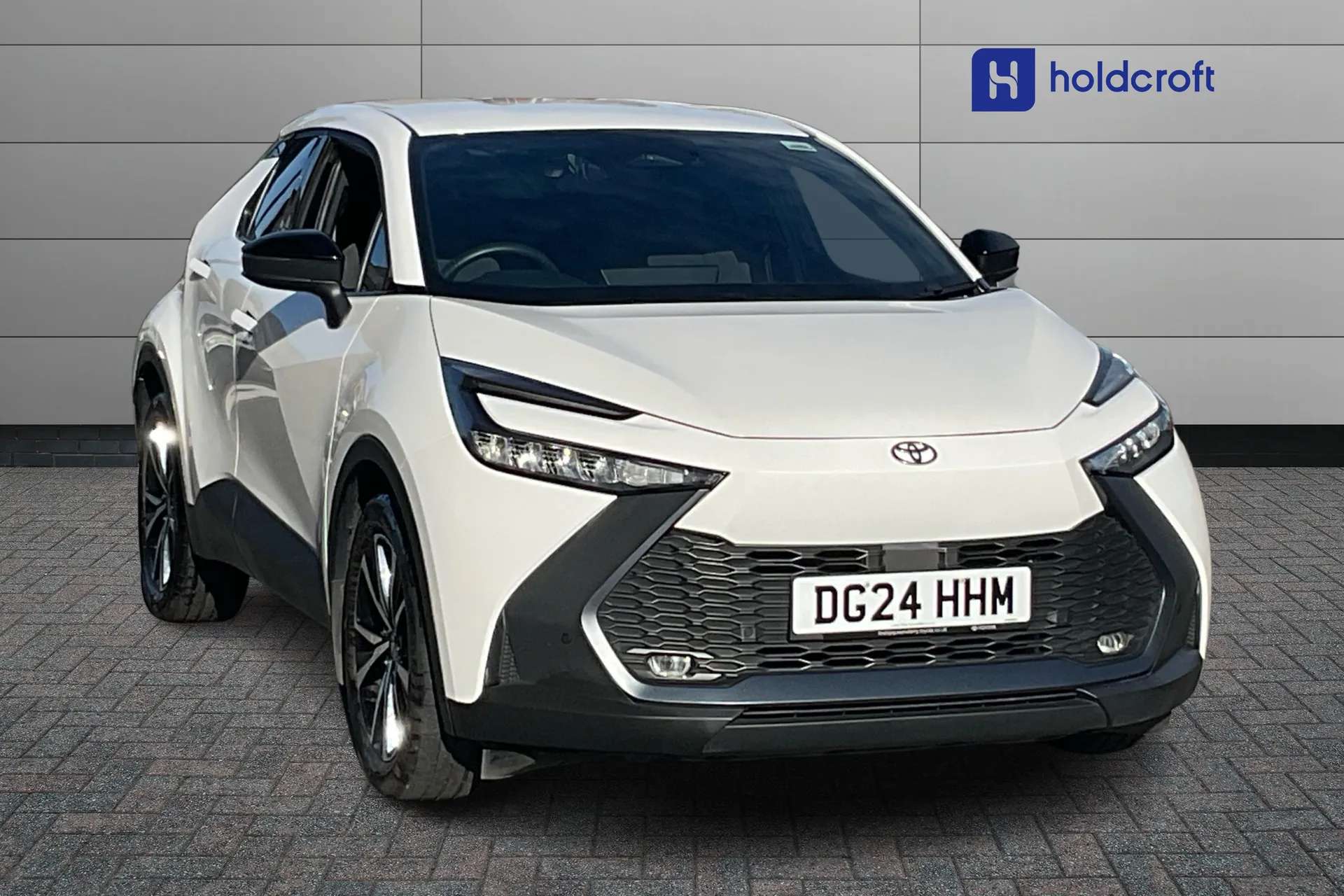 A 2024 TOYOTA C-HR 1.8 Hybrid Design 5dr CVT A 2024 TOYOTA C-HR 1.8 Hybrid Design 5dr CVT