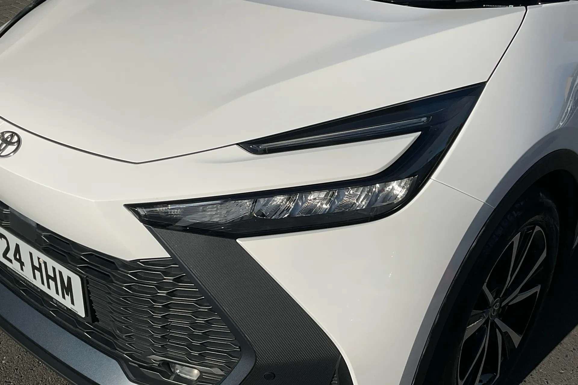 2024 TOYOTA C-HR 2024 TOYOTA C-HR