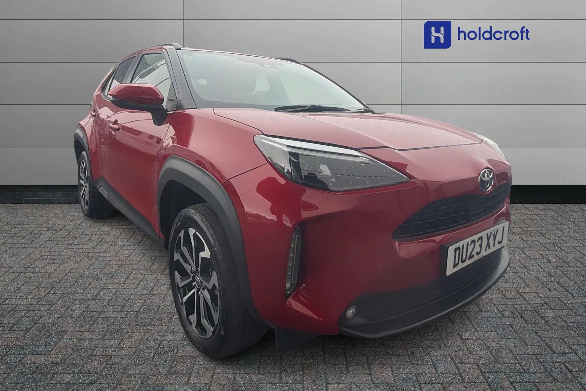 A 2023 TOYOTA YARIS CROSS 1.5 Hybrid Design 5dr CVT A 2023 TOYOTA YARIS CROSS 1.5 Hybrid Design 5dr CVT