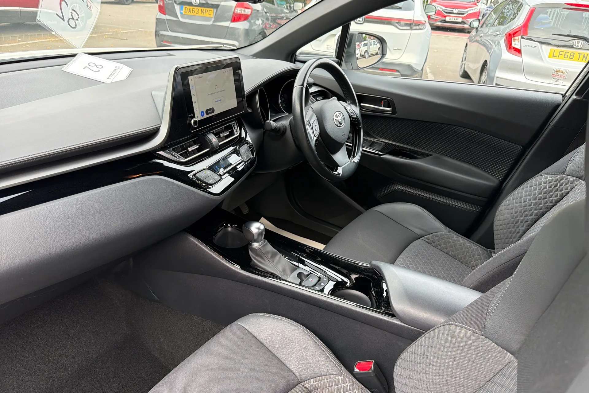 A 2022 TOYOTA C-HR 1.8 Hybrid Design 5dr CVT A 2022 TOYOTA C-HR 1.8 Hybrid Design 5dr CVT
